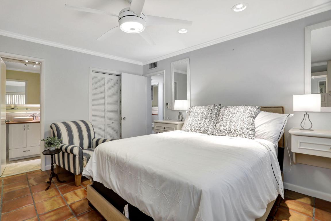 1199 Hillsboro Mile 215