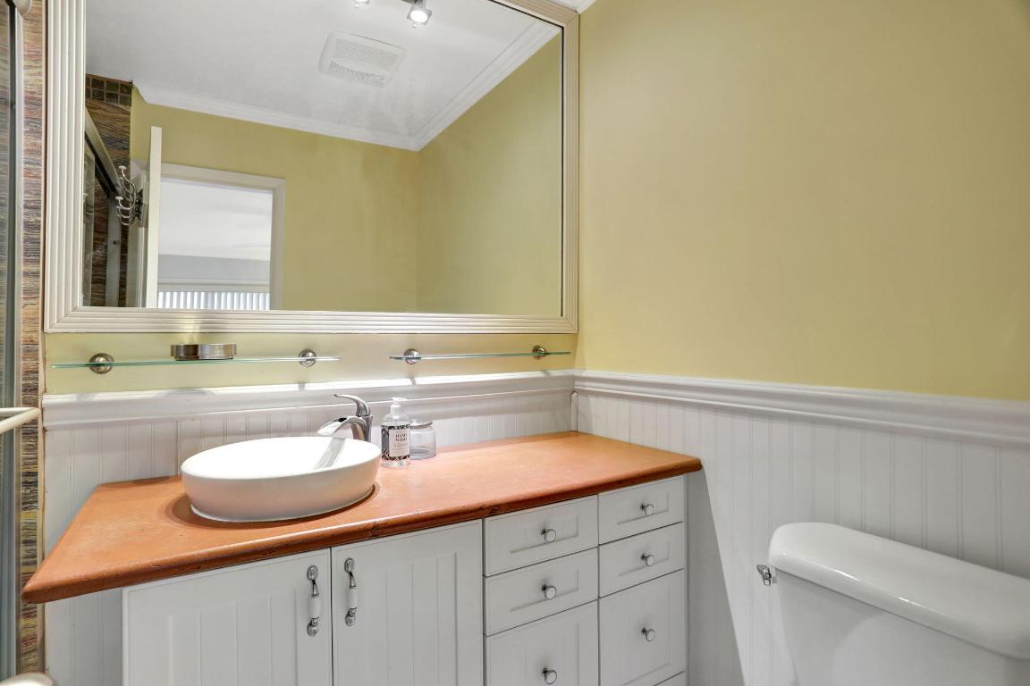 1199 Hillsboro Mile 215