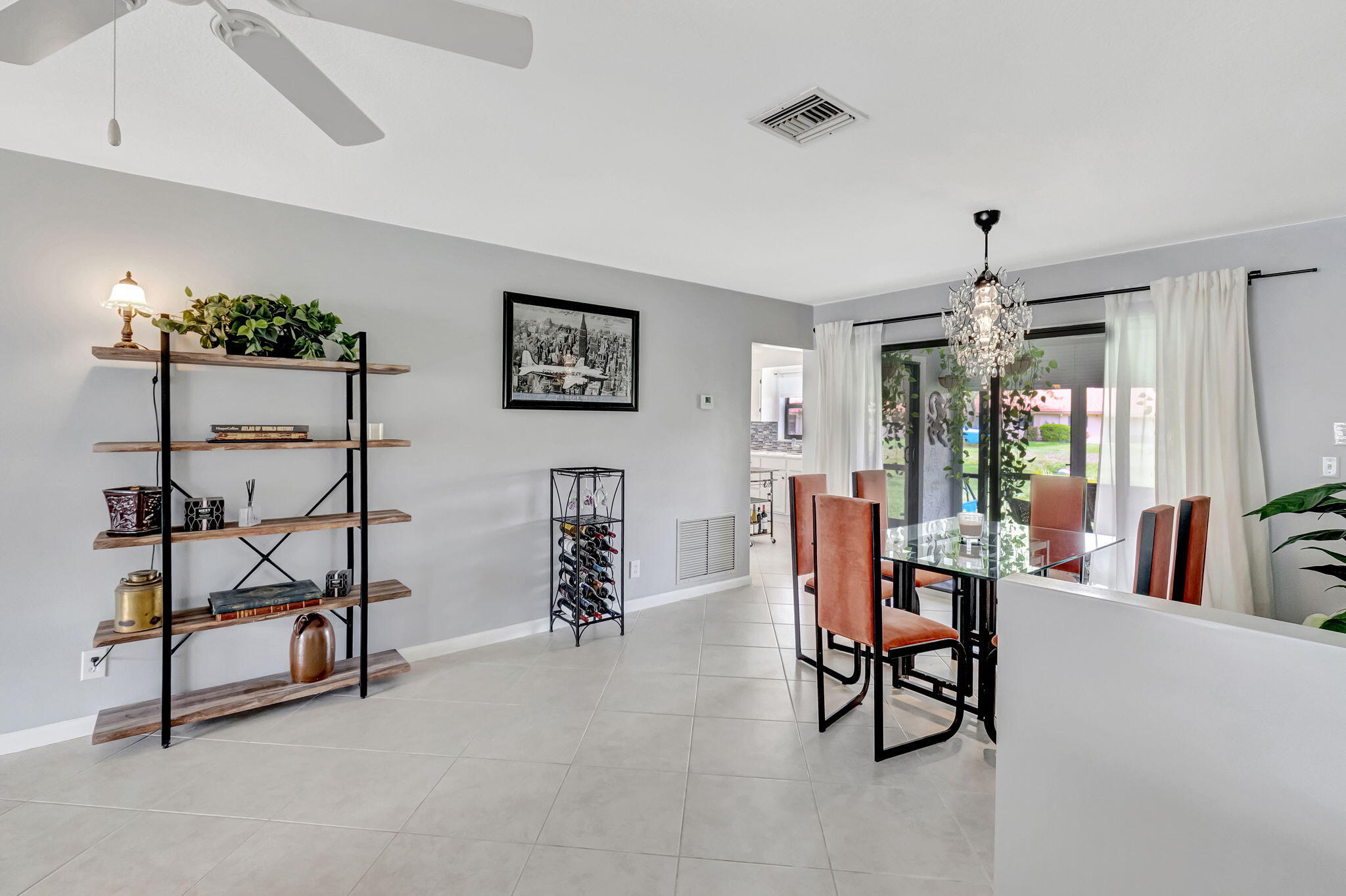 9875 Papaya Tree Trail B