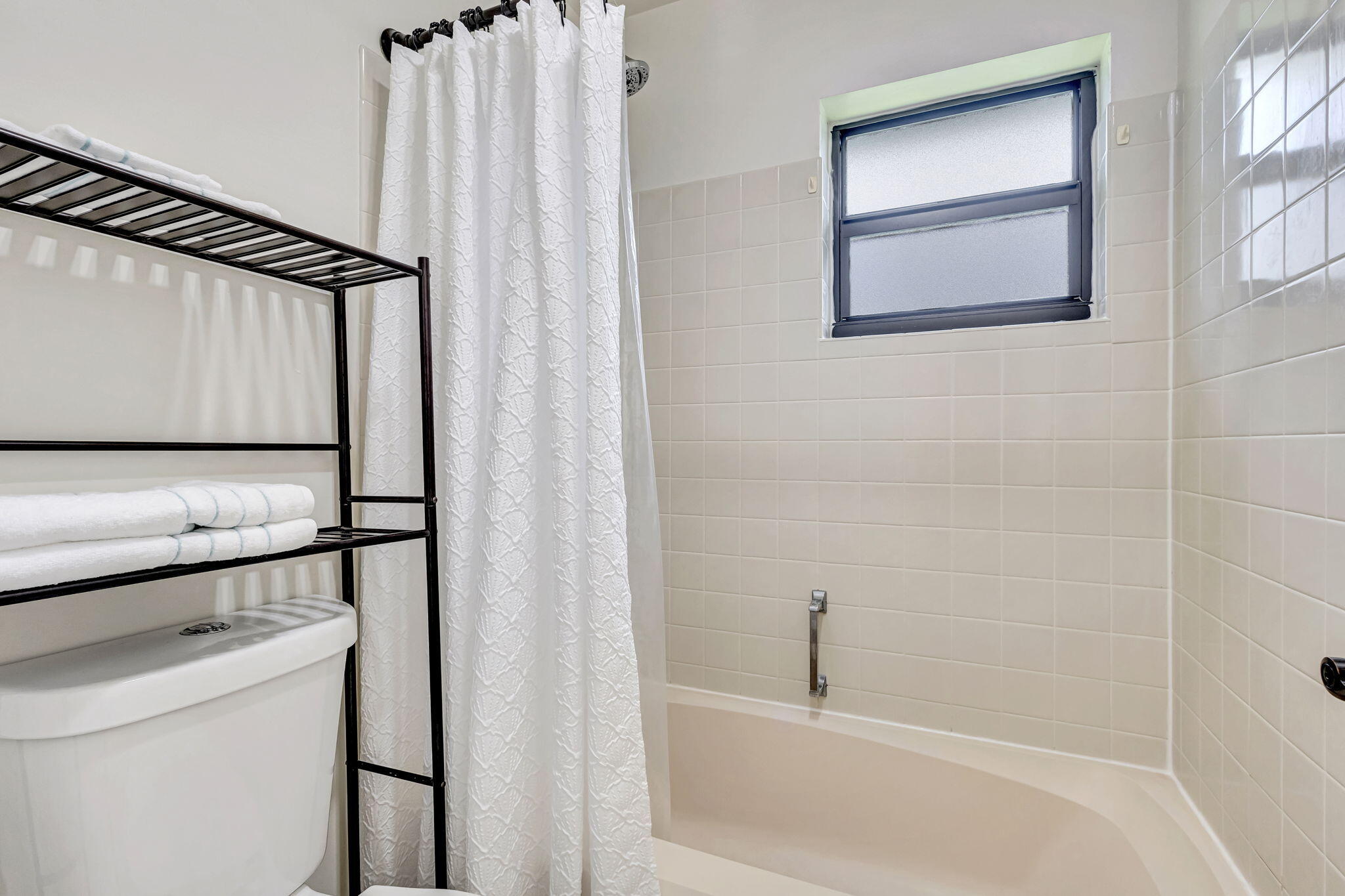 9875 Papaya Tree Trail B