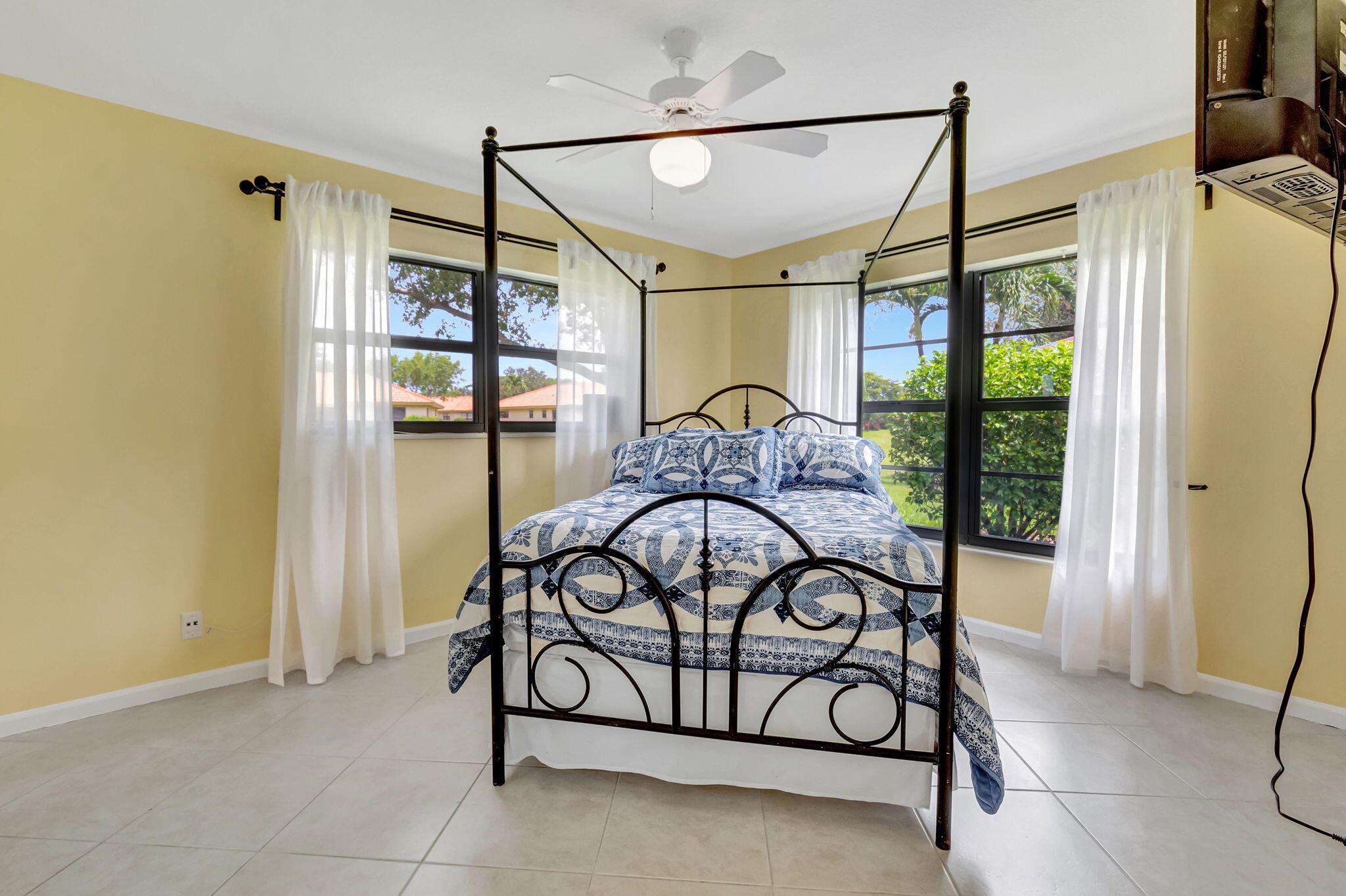 9875 Papaya Tree Trail B