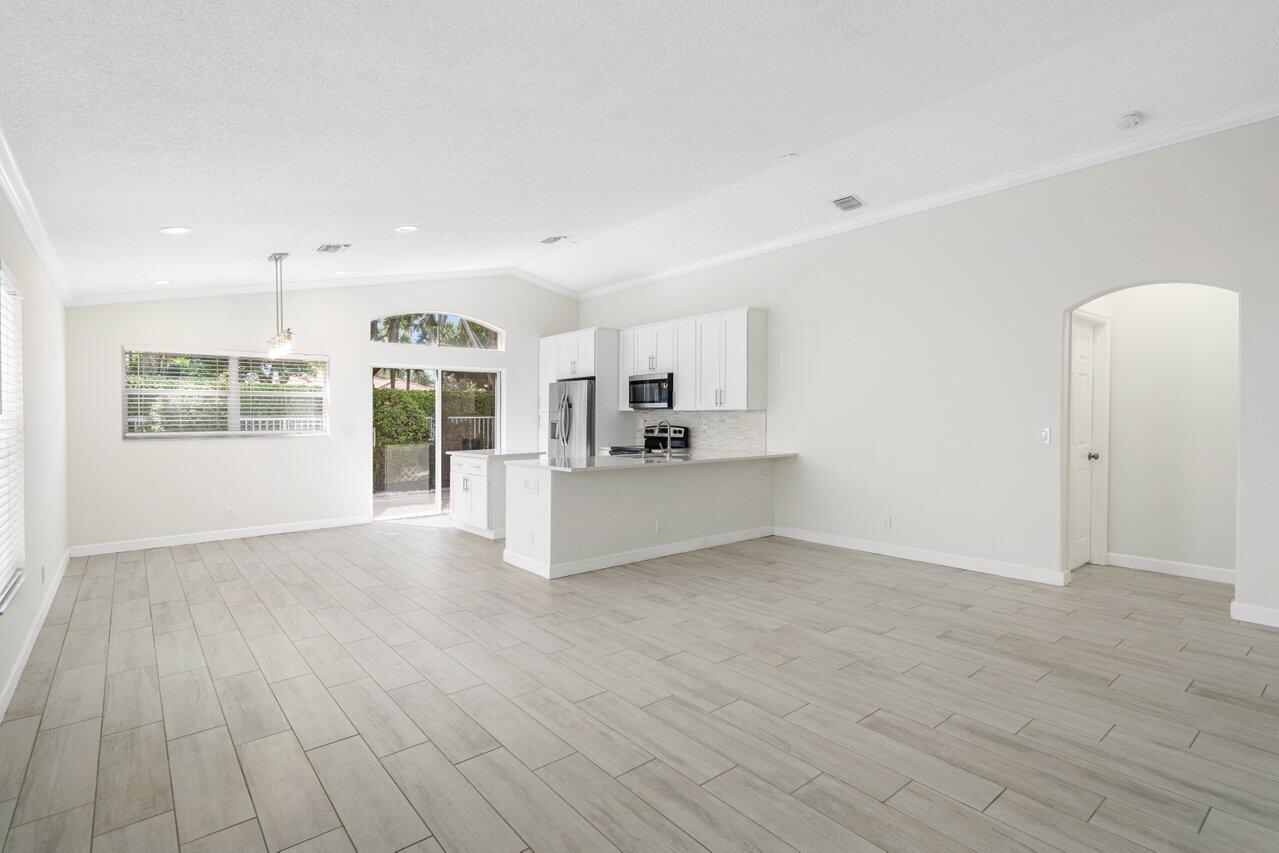 6705 Green Island Circle