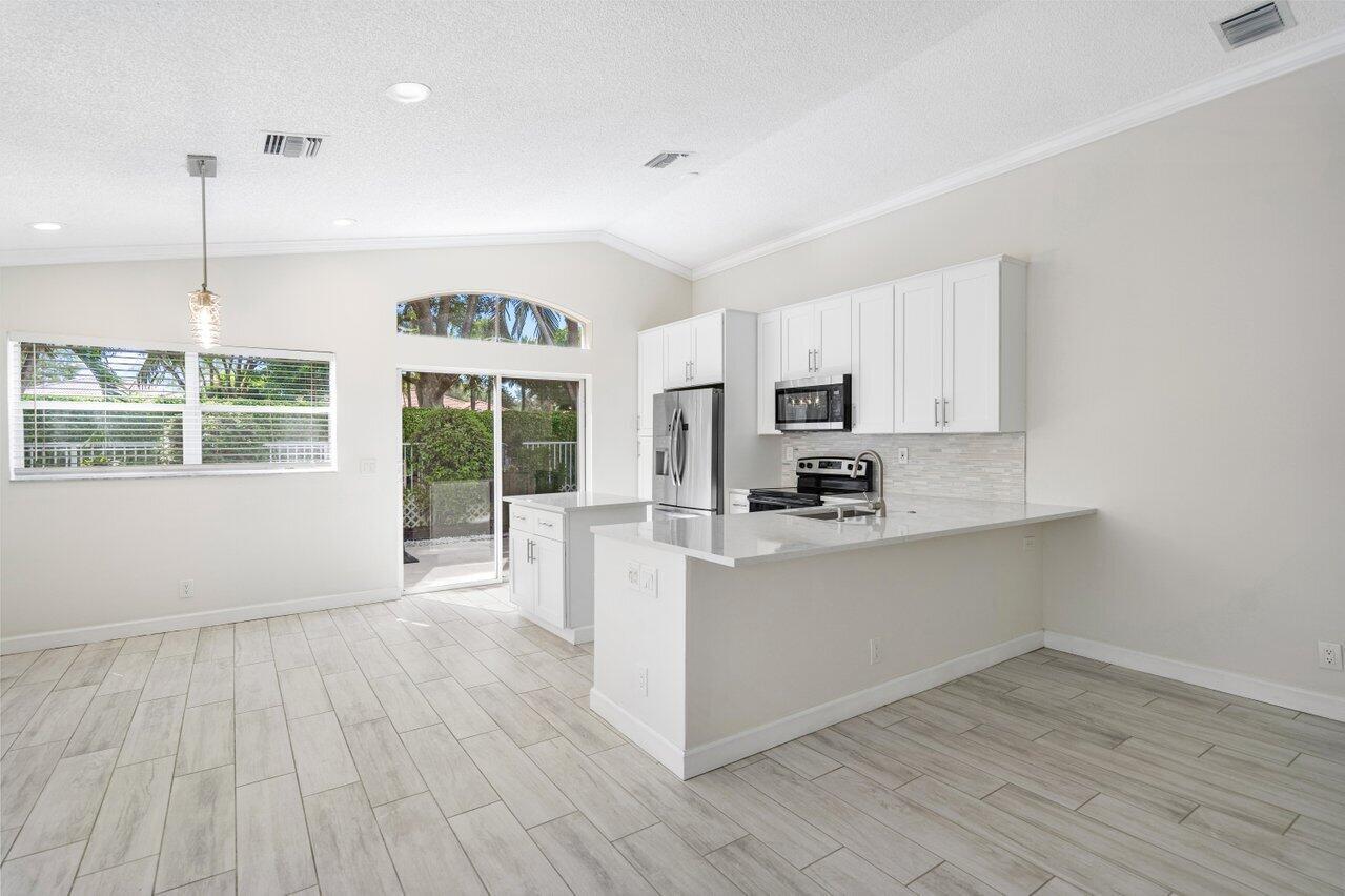 6705 Green Island Circle