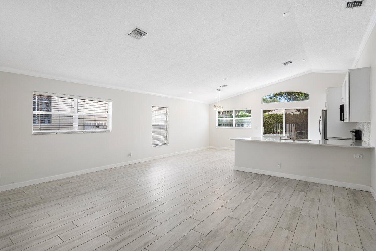 6705 Green Island Circle