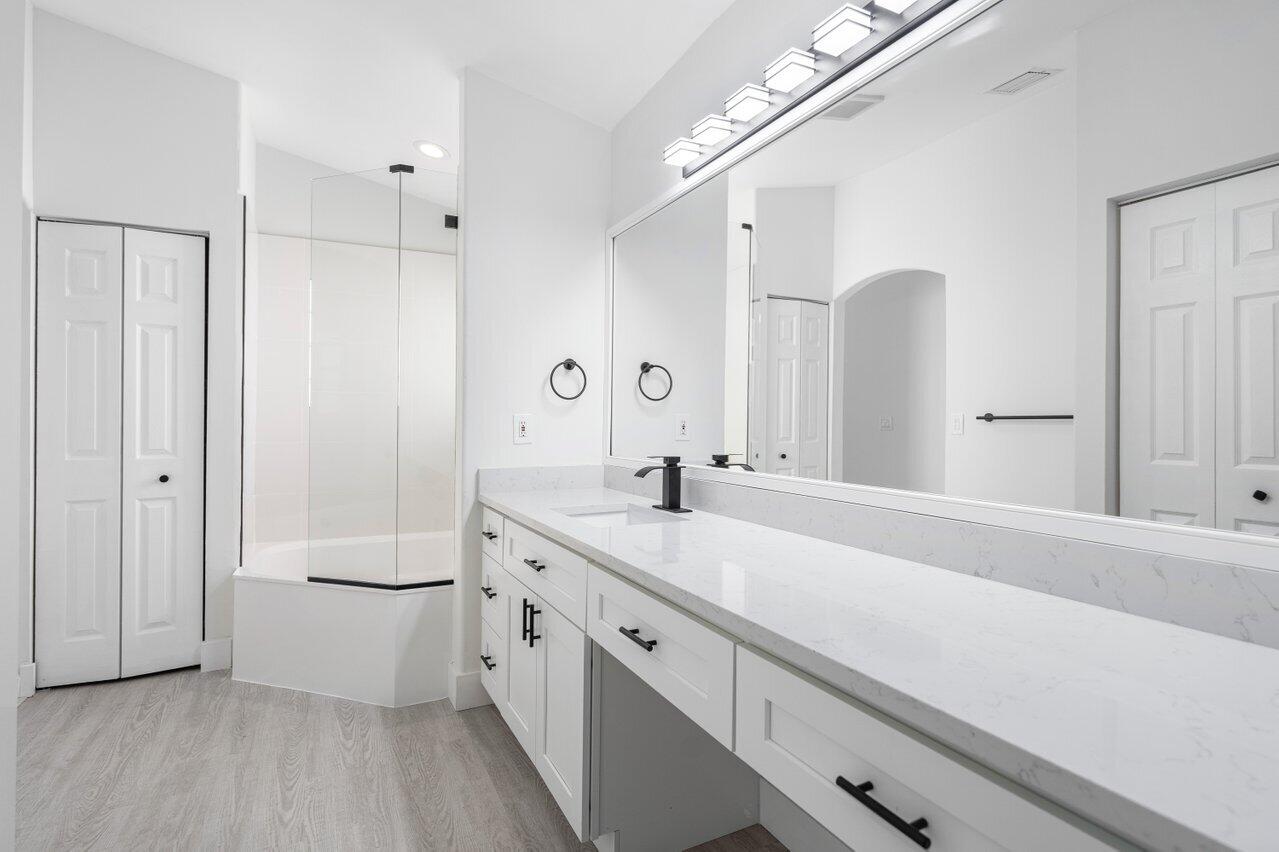 6705 Green Island Circle