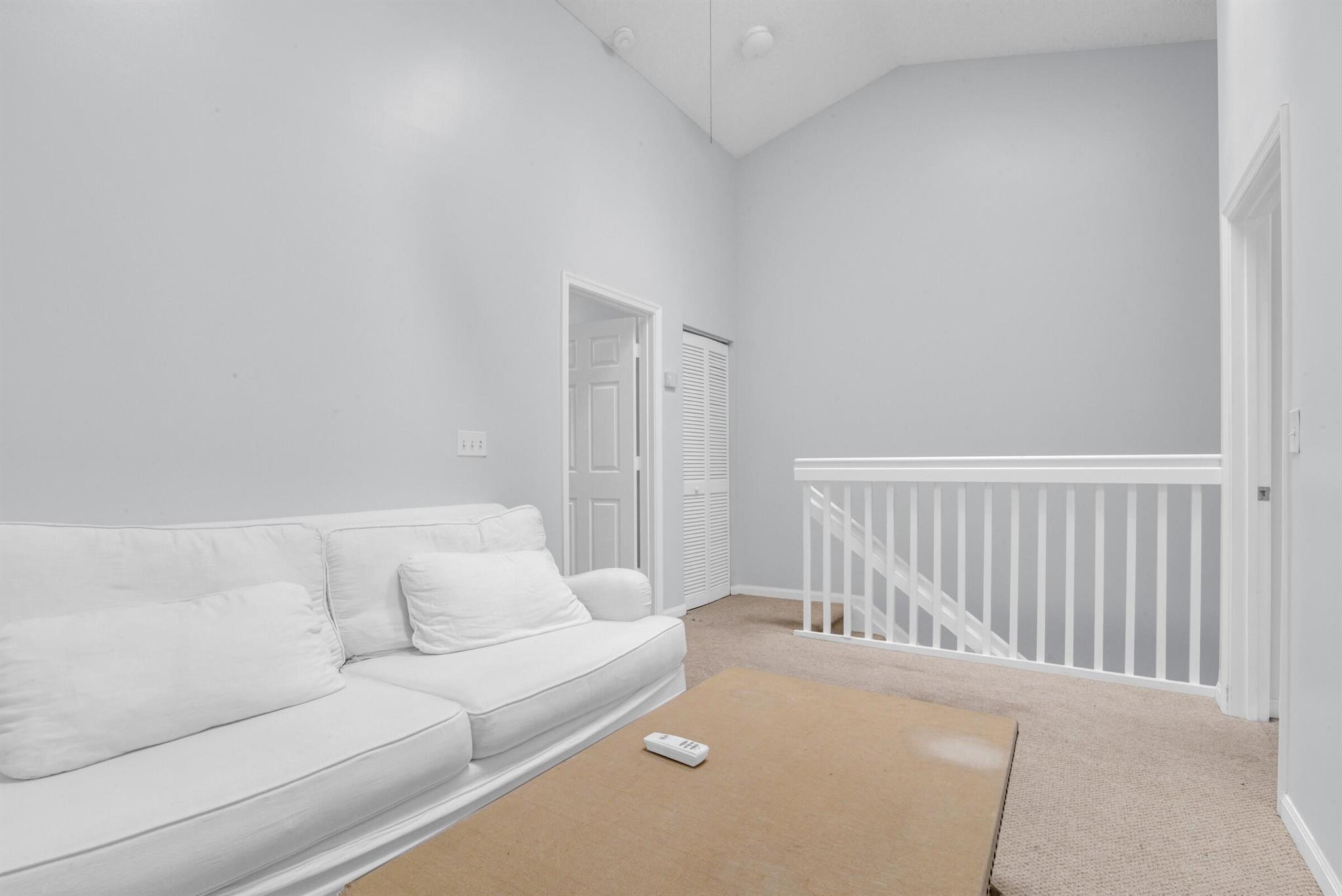 4653 Palmbrooke Cir Circle