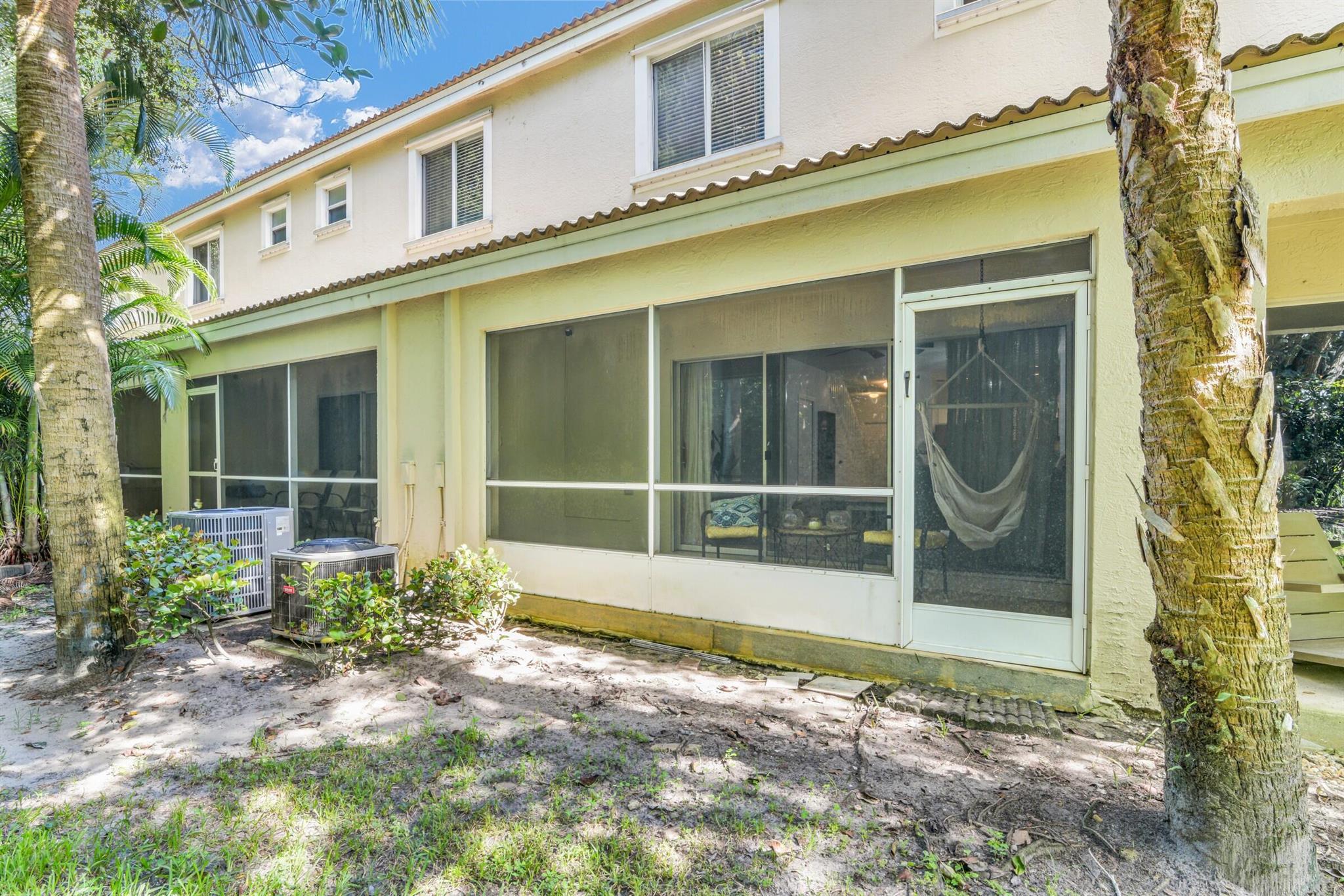 4653 Palmbrooke Cir Circle