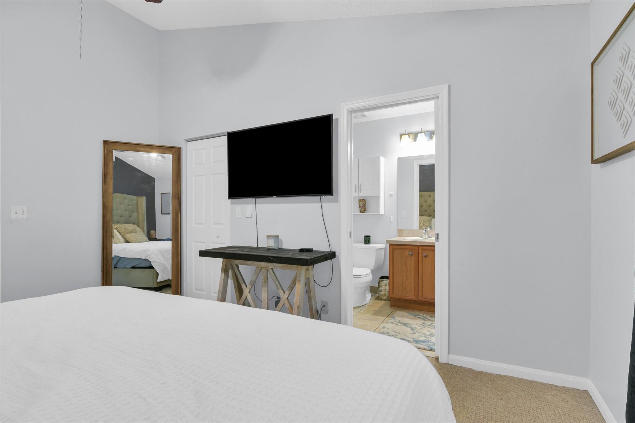 4653 Palmbrooke Cir Circle