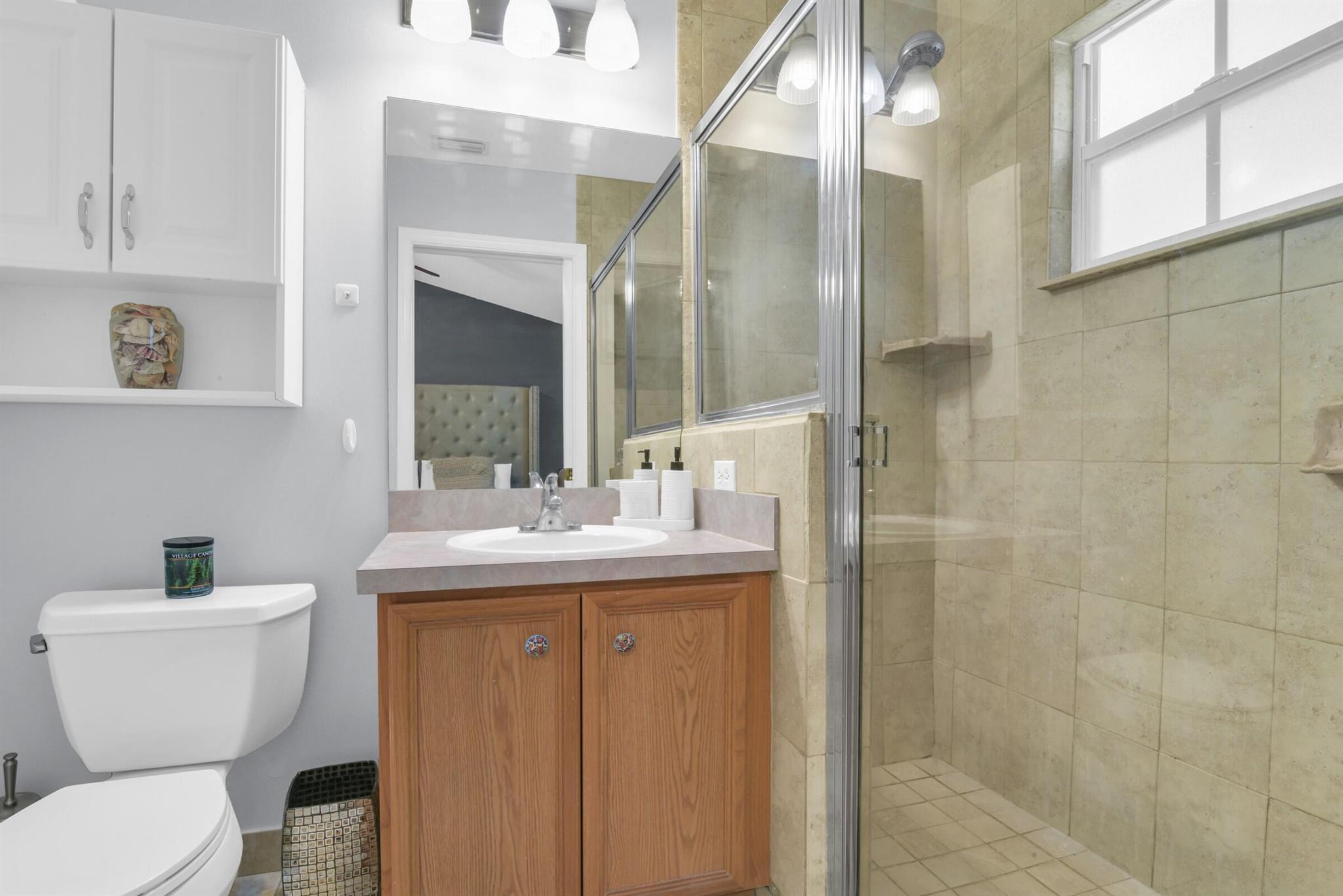 4653 Palmbrooke Cir Circle