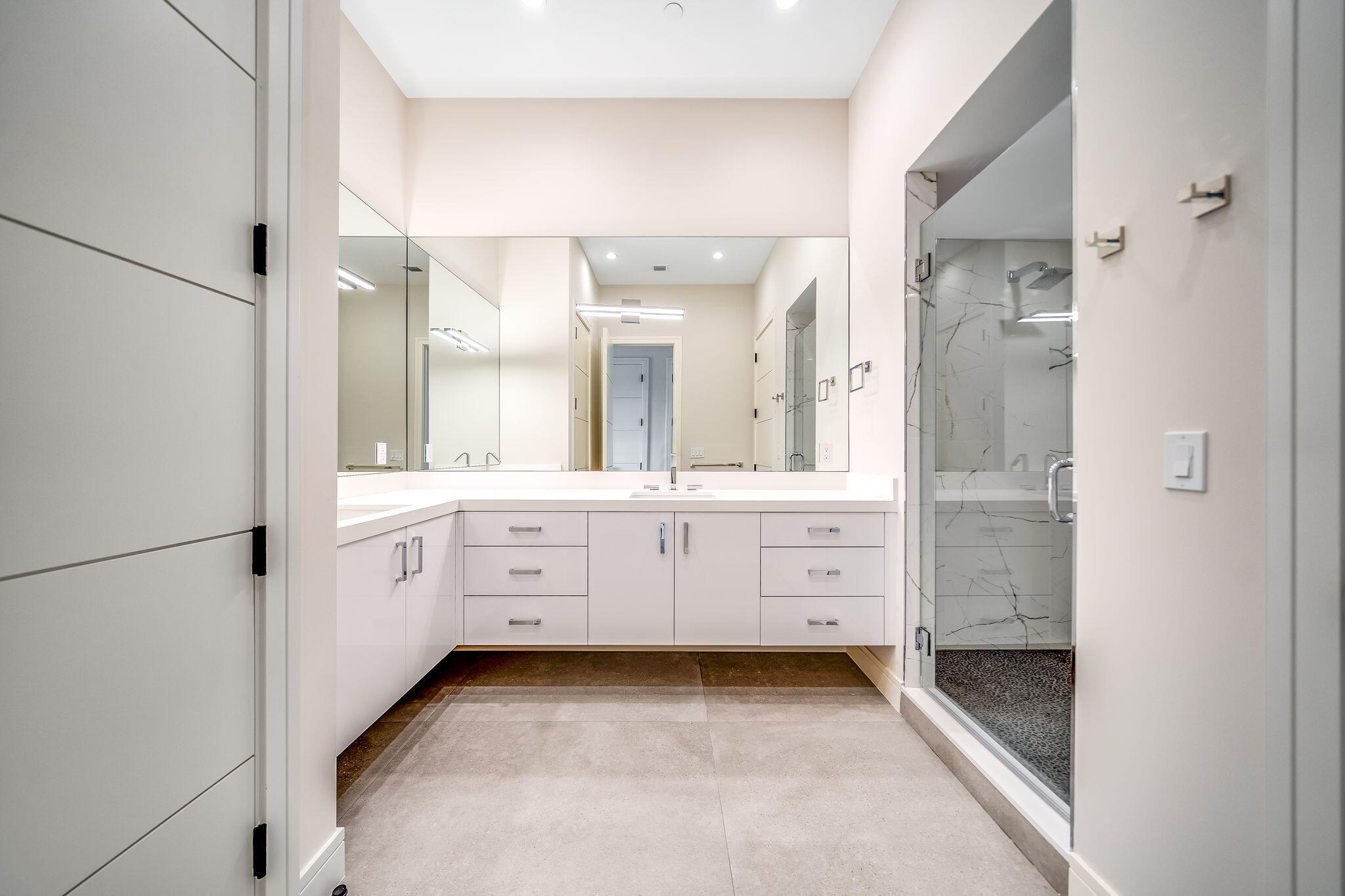 405 SE 6th Avenue 202