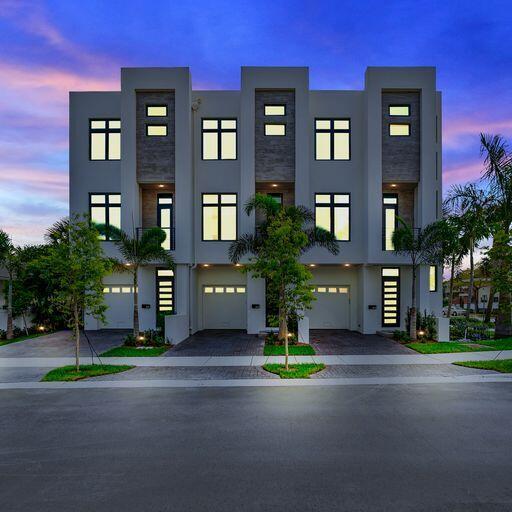 405 SE 6th Avenue 202