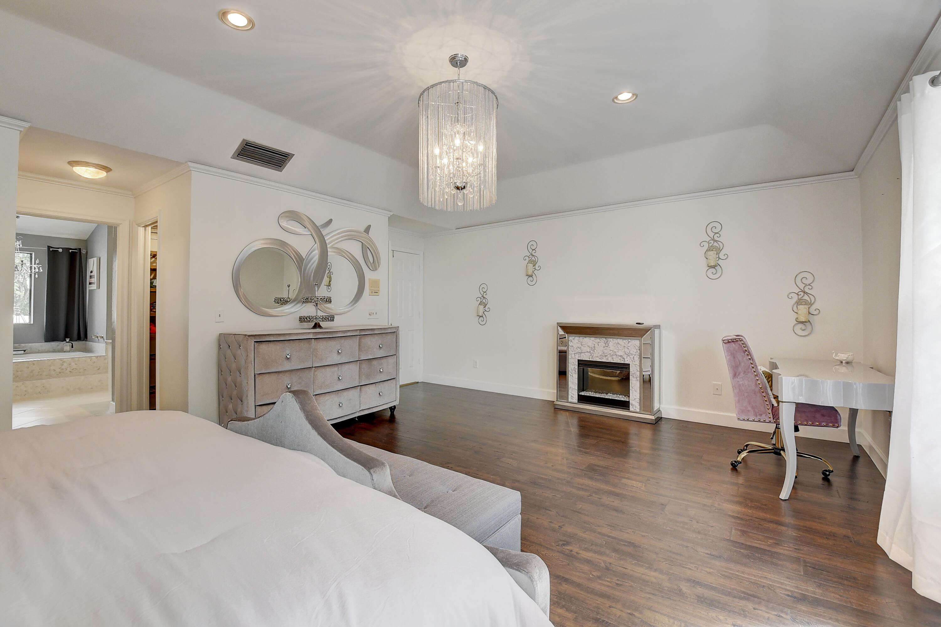 22866 El Dorado Drive