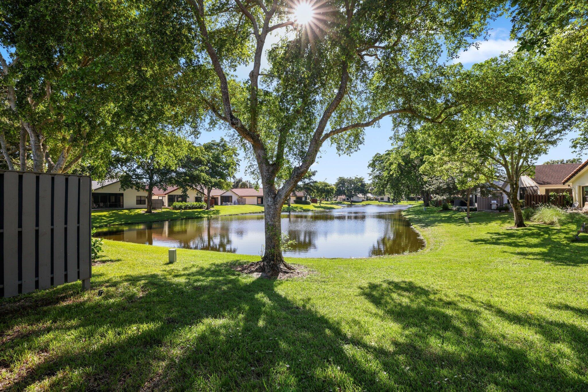 4847 Boxwood Circle