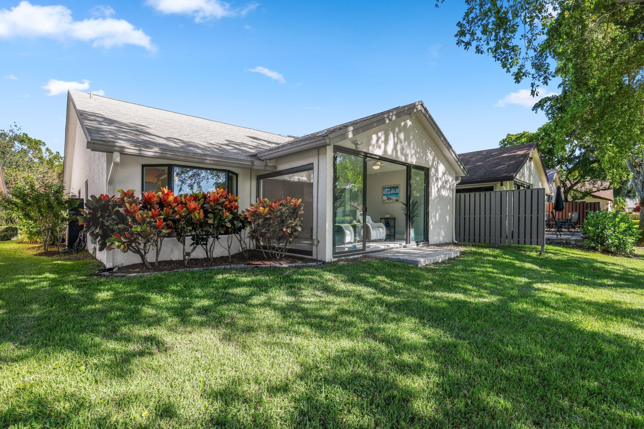 4847 Boxwood Circle