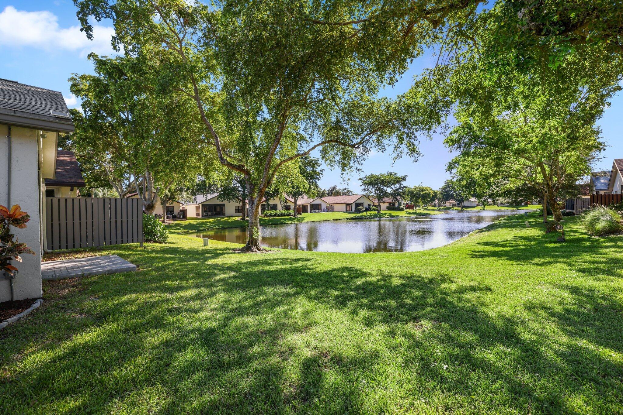 4847 Boxwood Circle