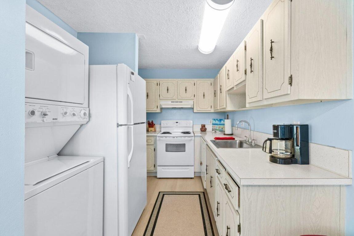 1040 Citrus 203 Way 203