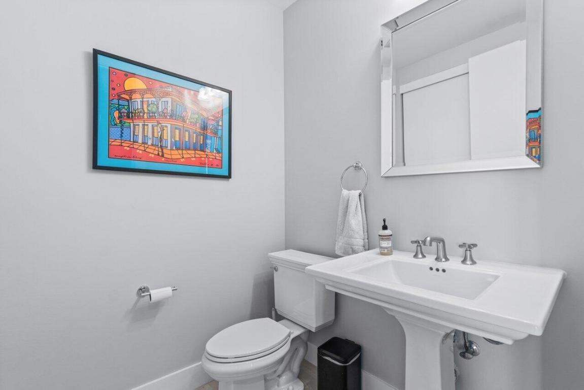 335 SE 6th Avenue 308