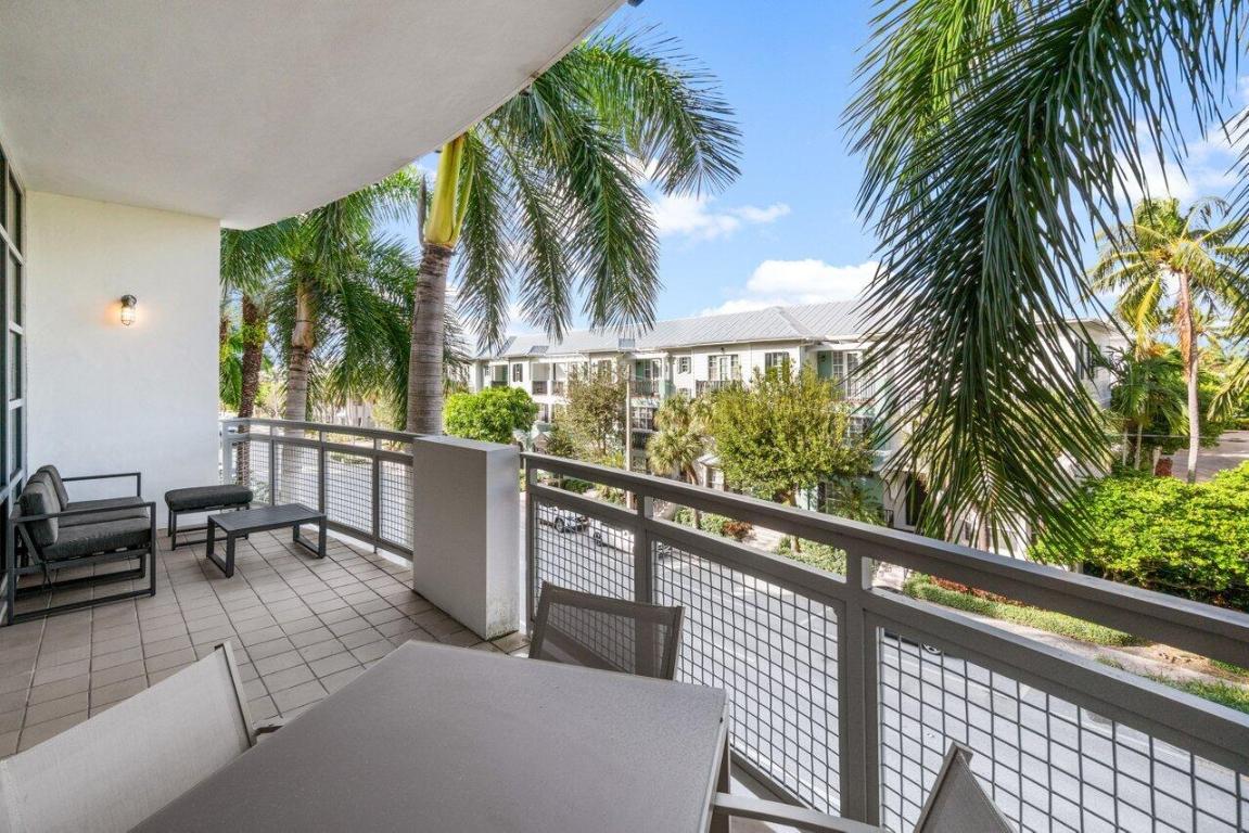 335 SE 6th Avenue 308