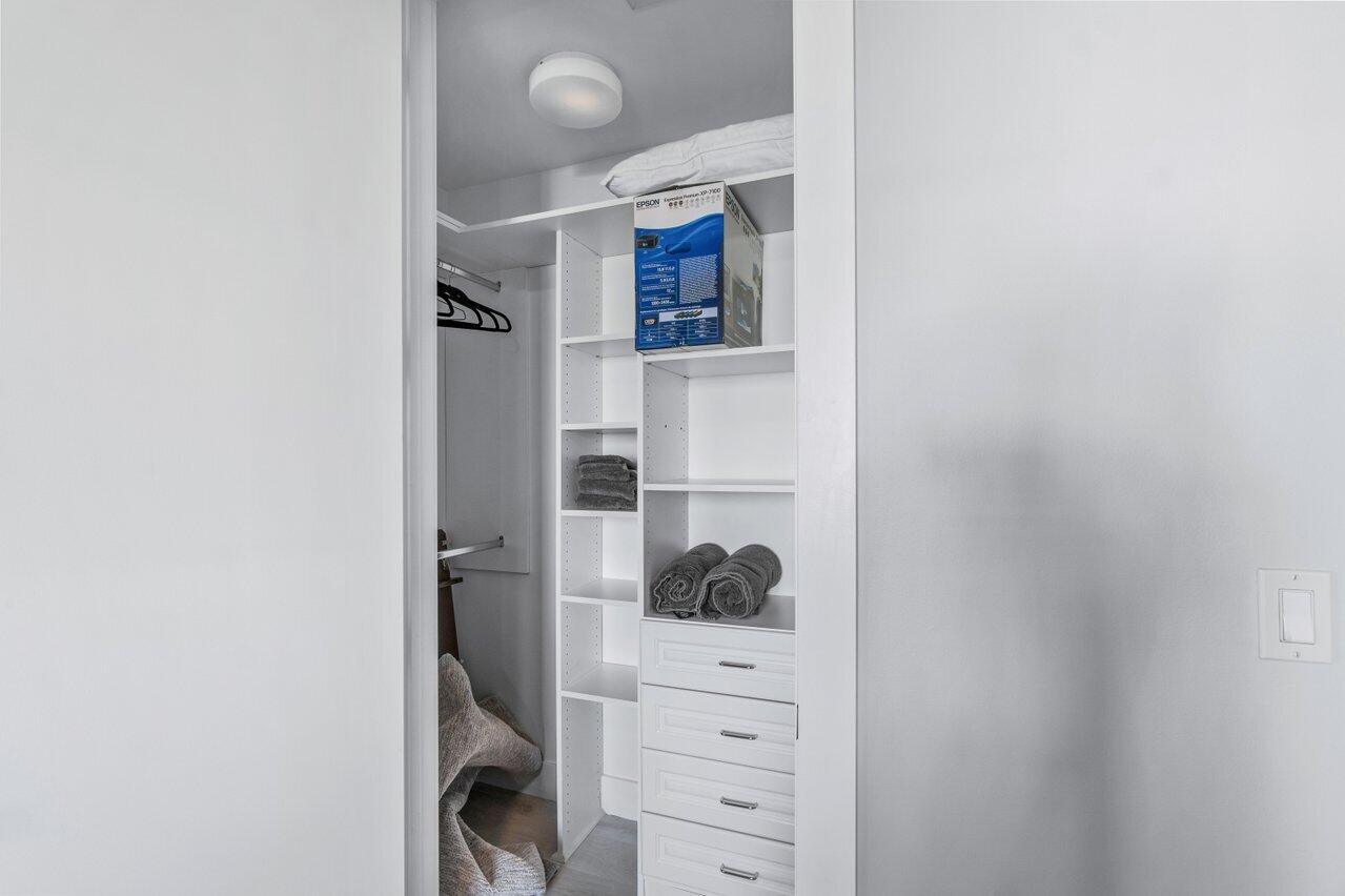 335 SE 6th Avenue 308