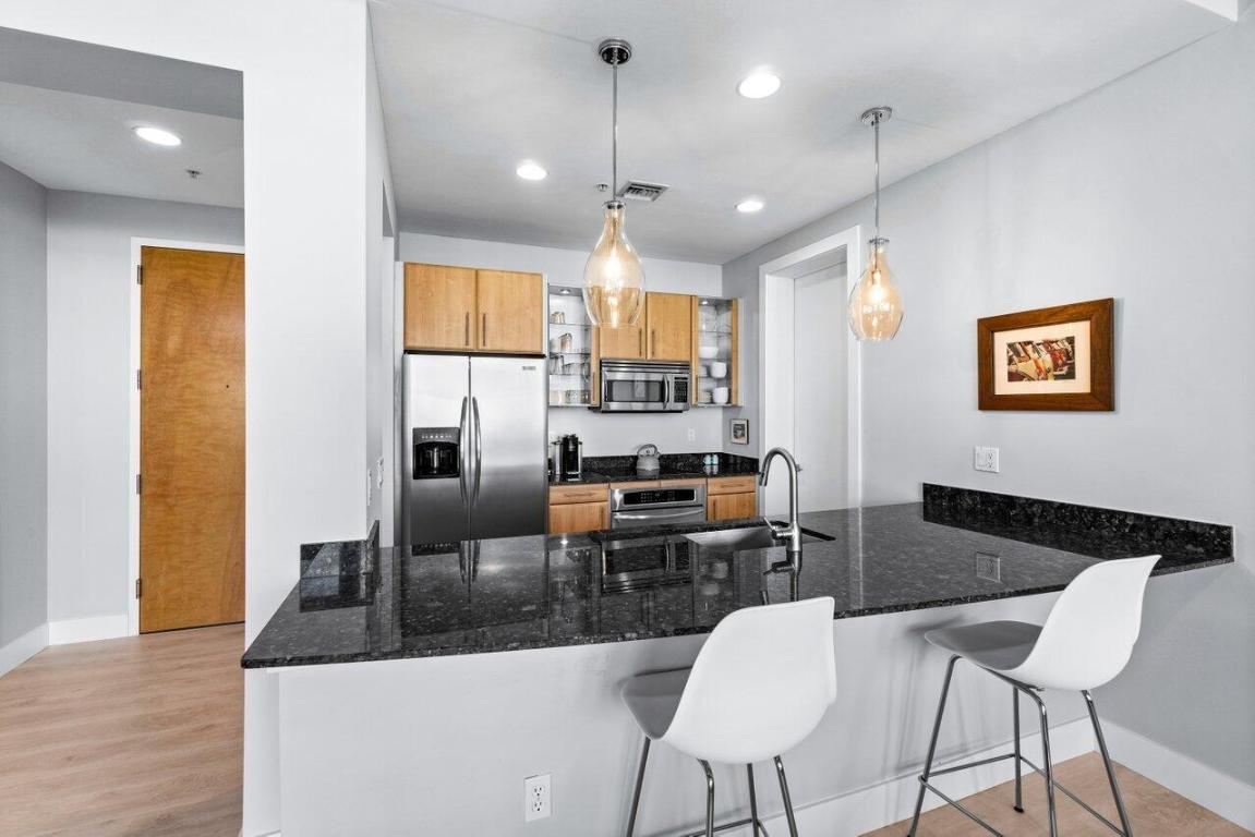 335 SE 6th Avenue 308