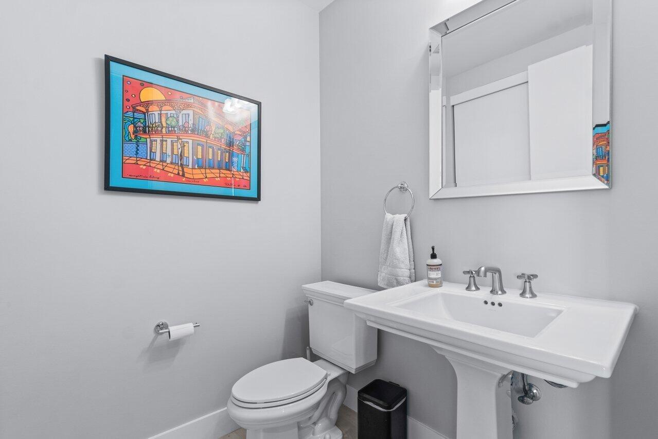 335 SE 6th Avenue 308