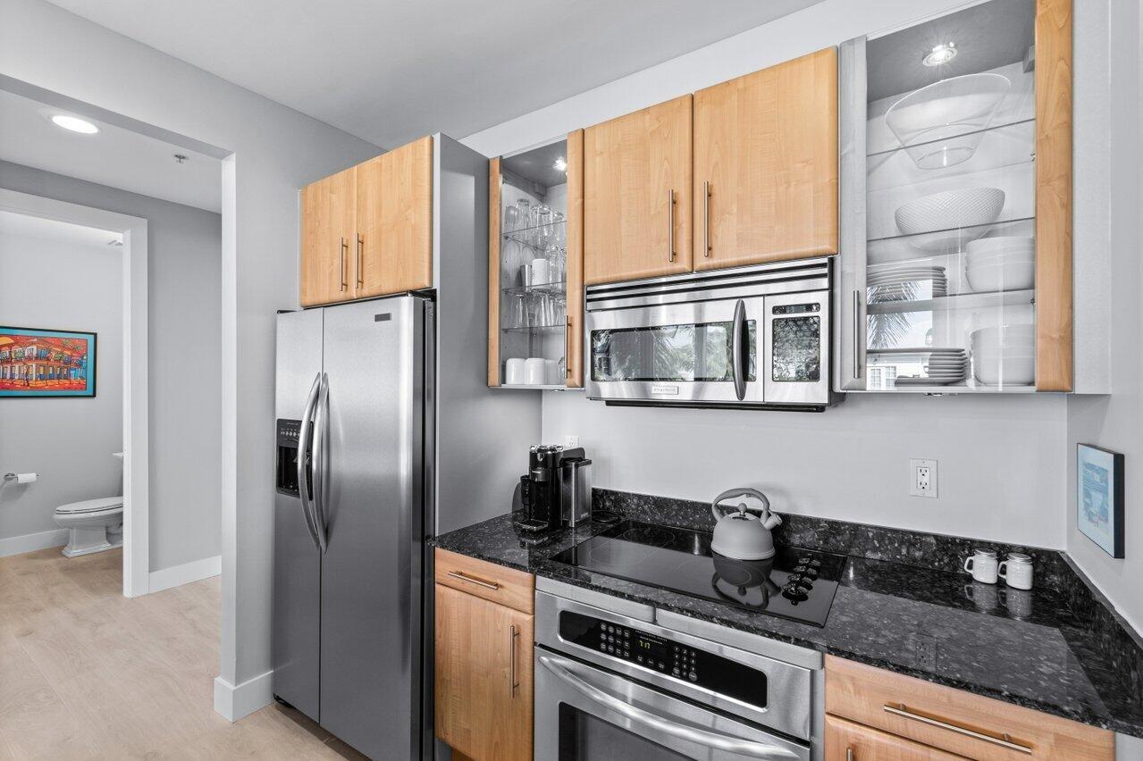 335 SE 6th Avenue 308