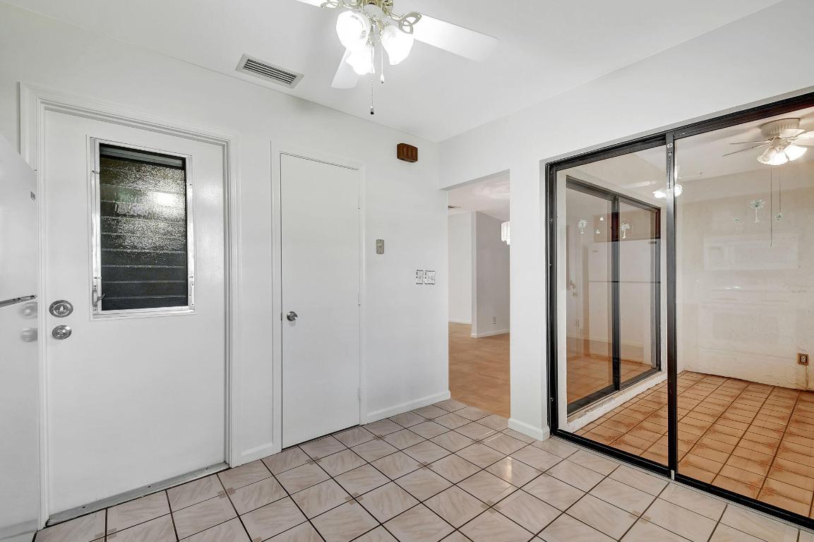 9805 Tabebuia Tree Drive A