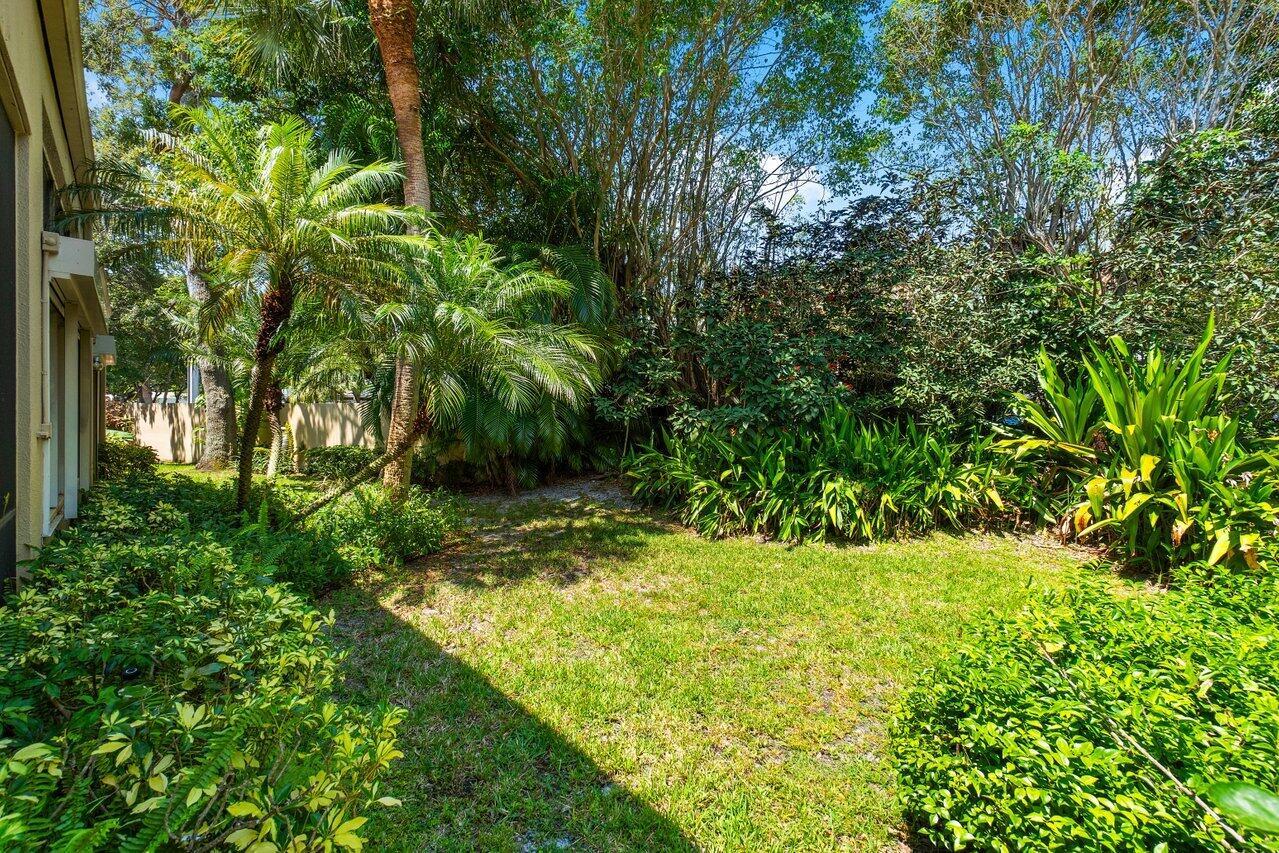 745 St Albans Drive