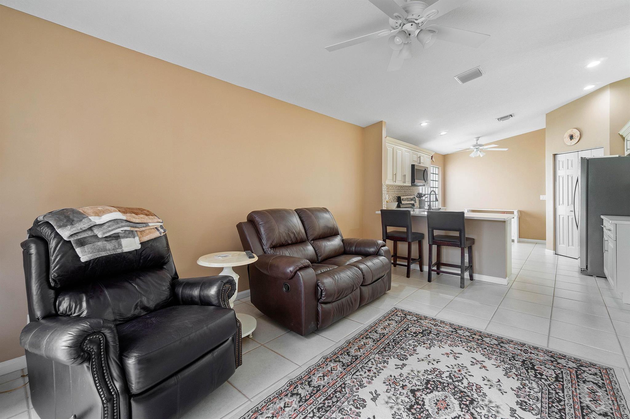 9594 Arbor View Drive N