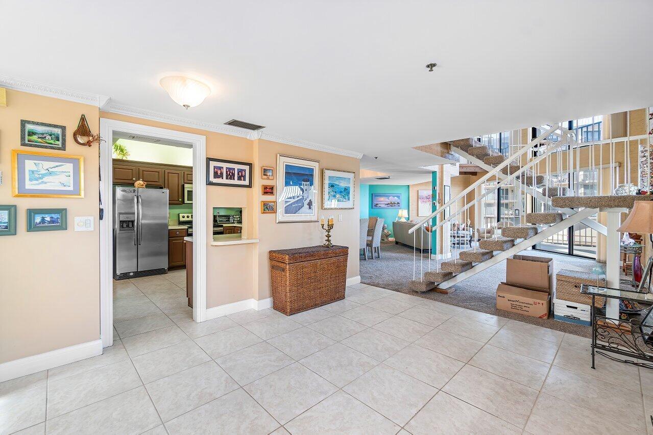 1035 S Federal Highway 218