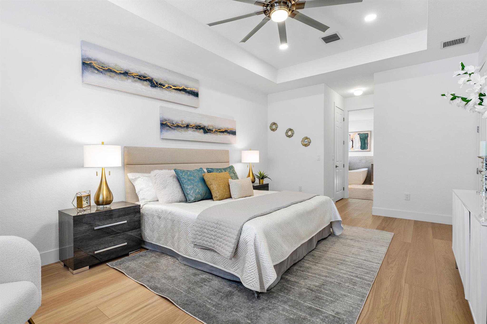 9508 Tivoli Isles Boulevard