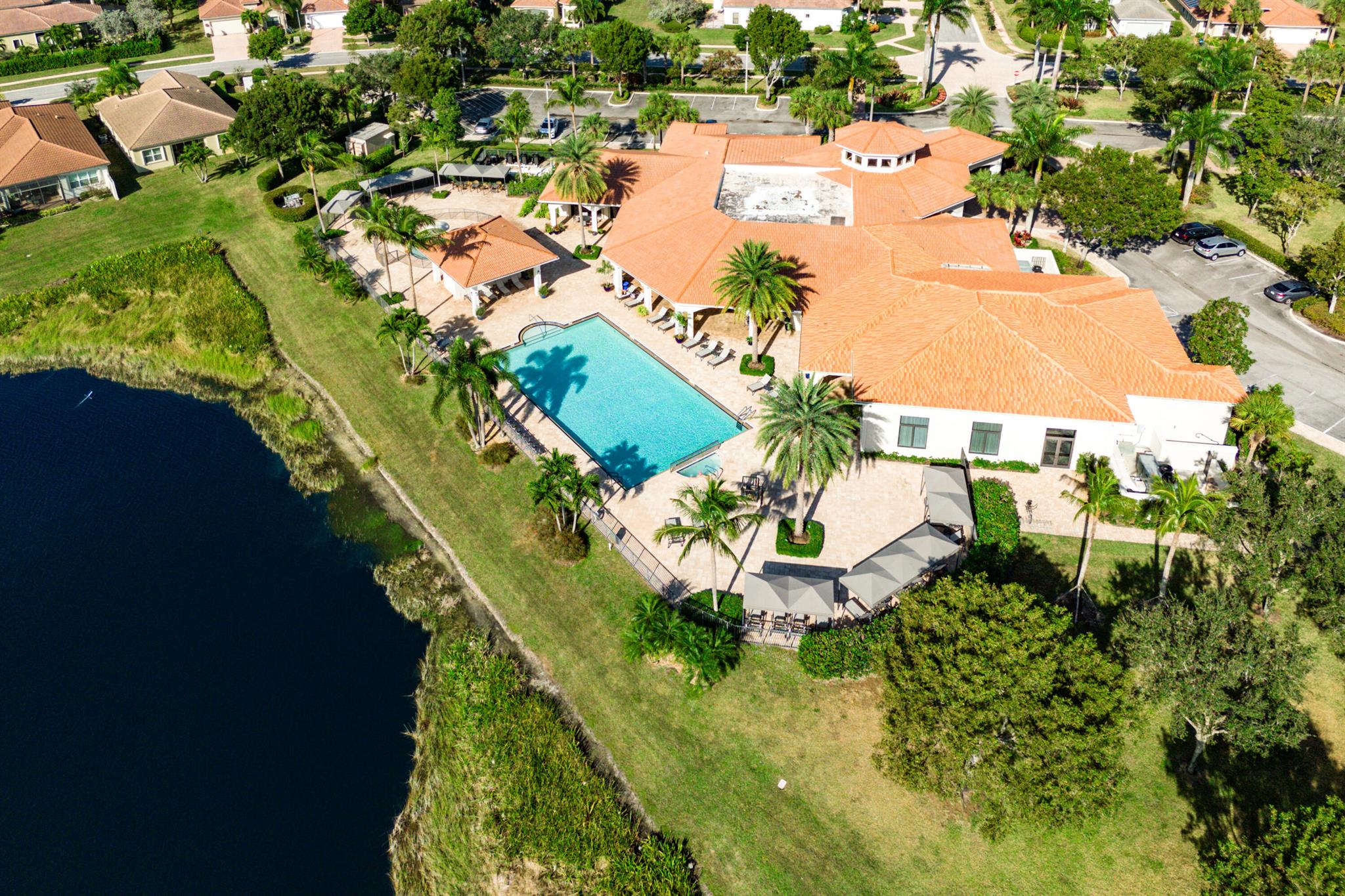 9508 Tivoli Isles Boulevard