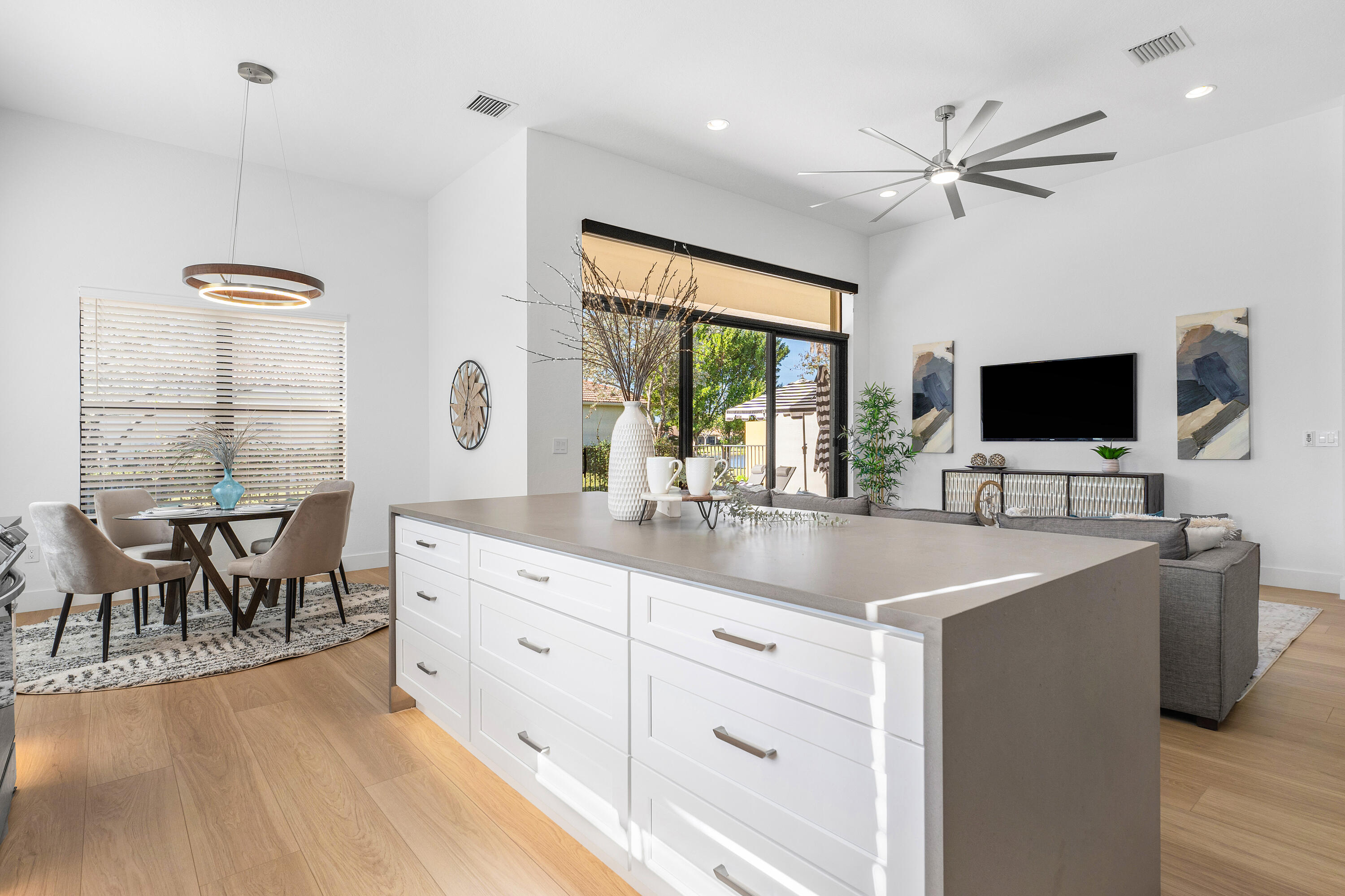 9508 Tivoli Isles Boulevard