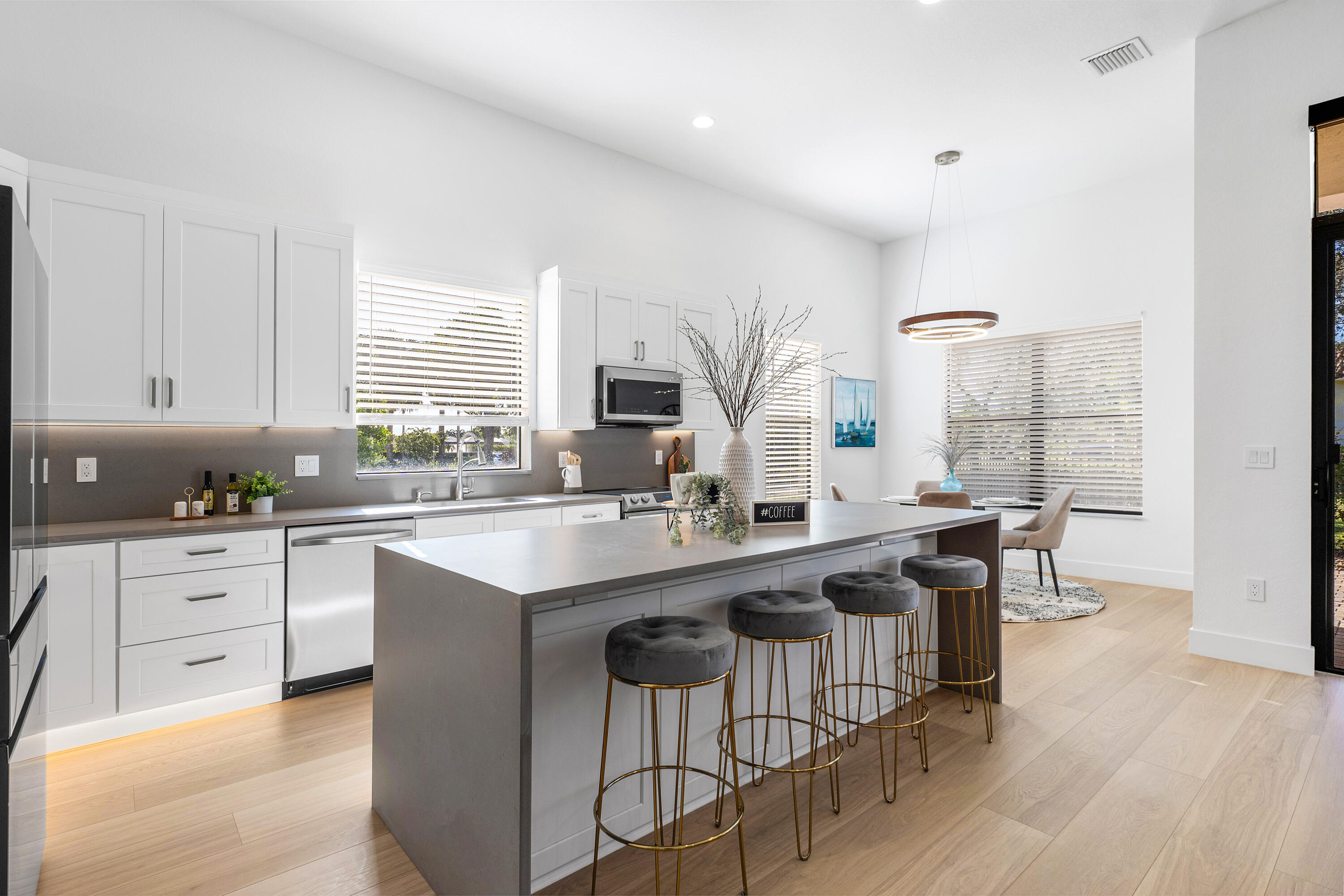 9508 Tivoli Isles Boulevard