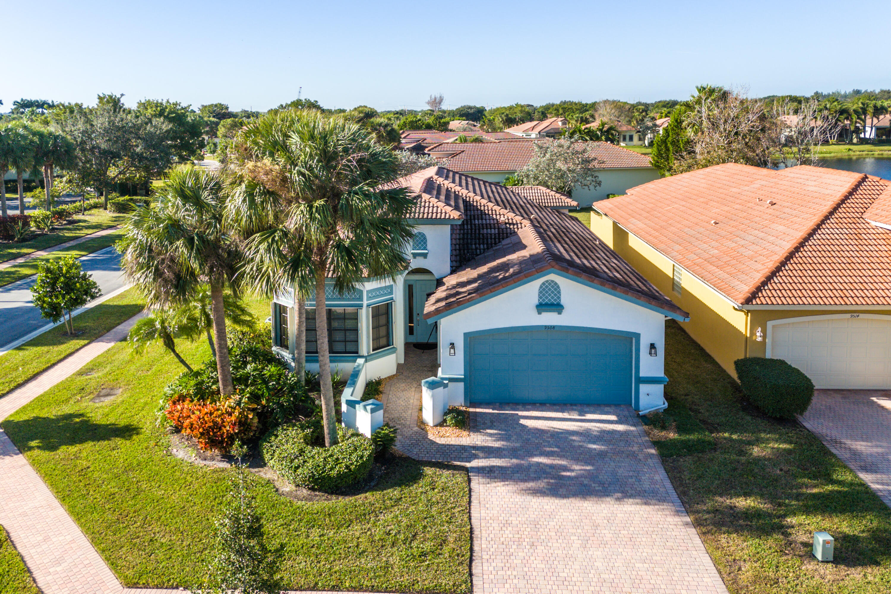 9508 Tivoli Isles Boulevard