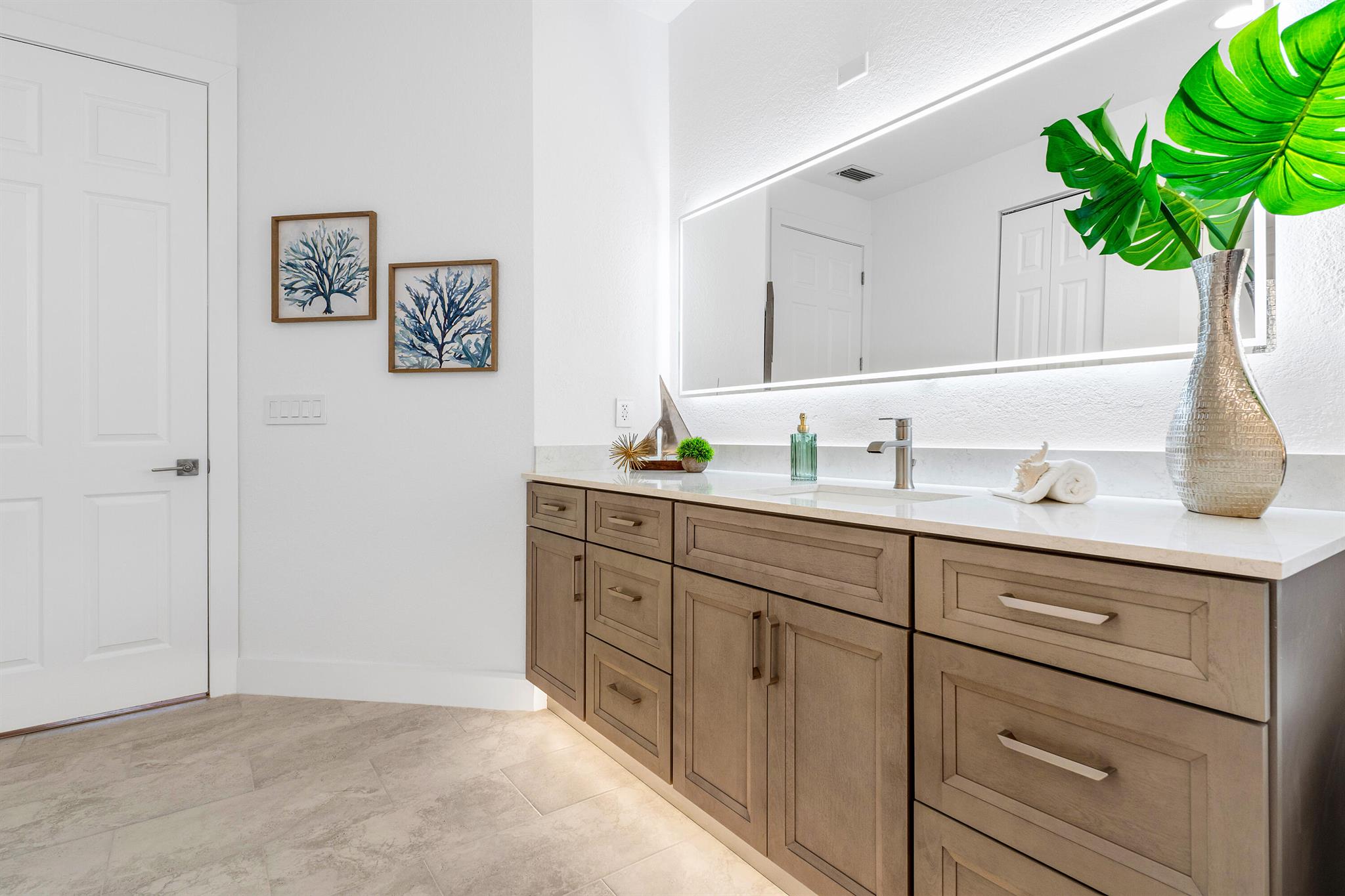 9508 Tivoli Isles Boulevard