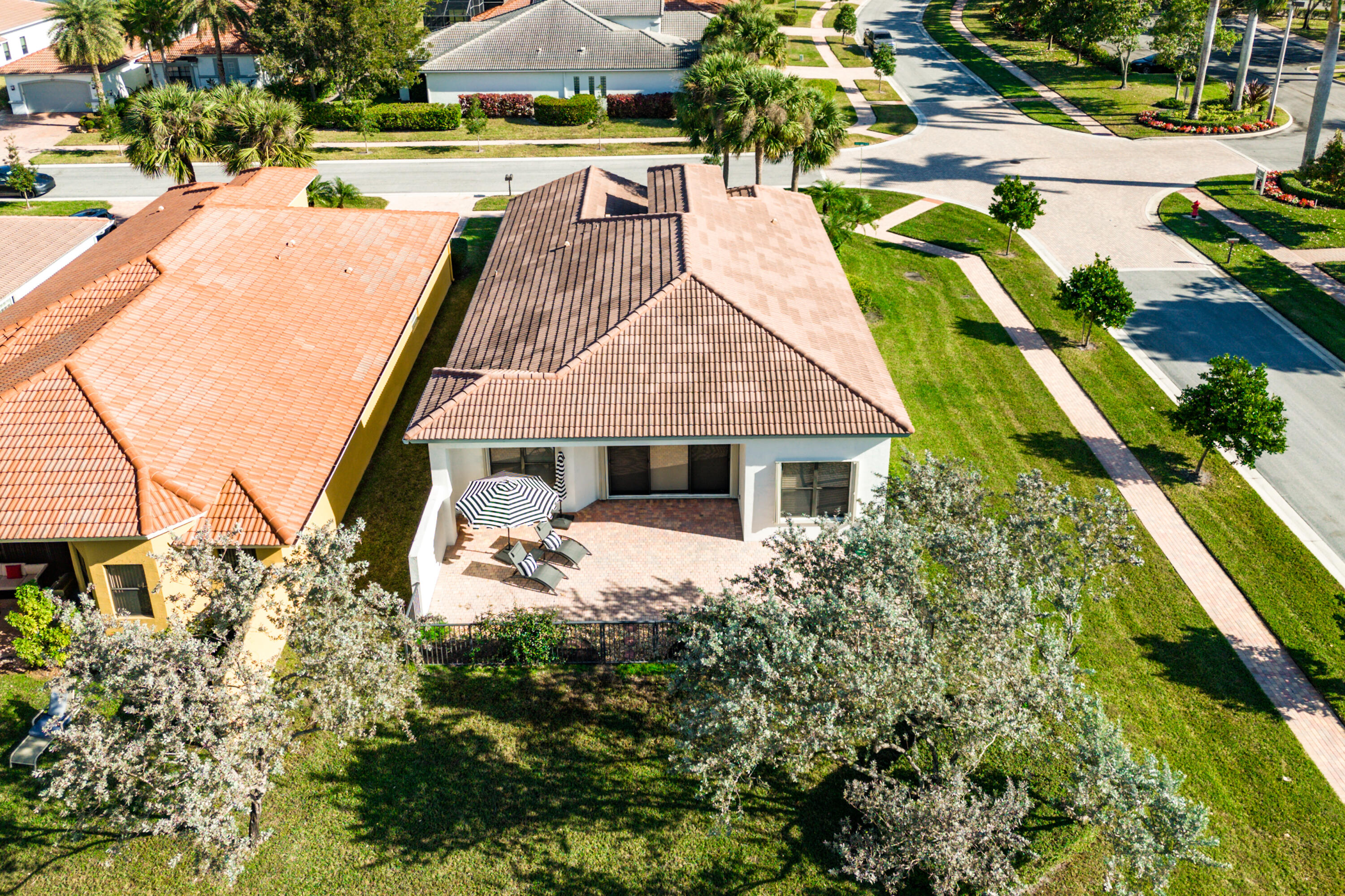 9508 Tivoli Isles Boulevard