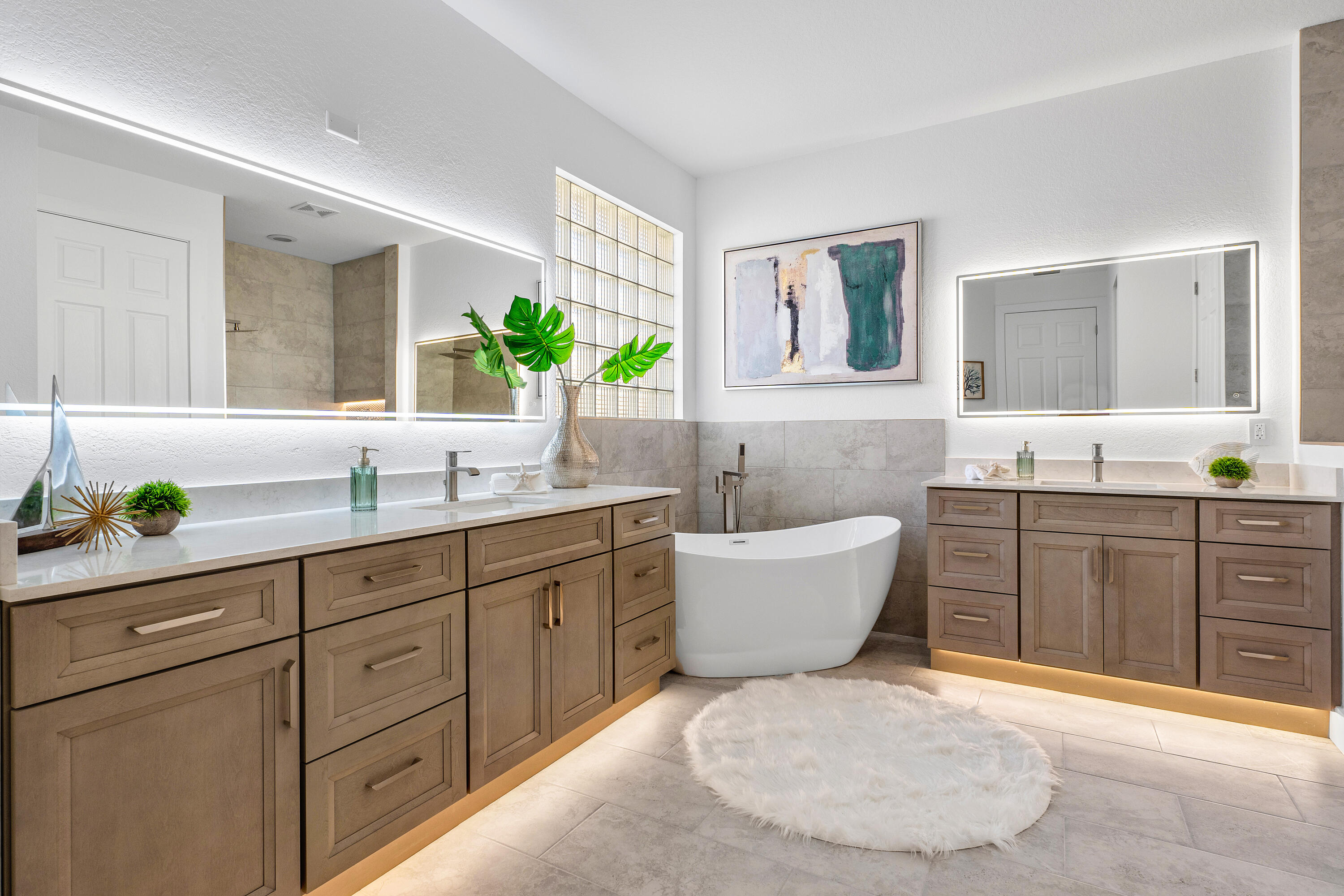 9508 Tivoli Isles Boulevard