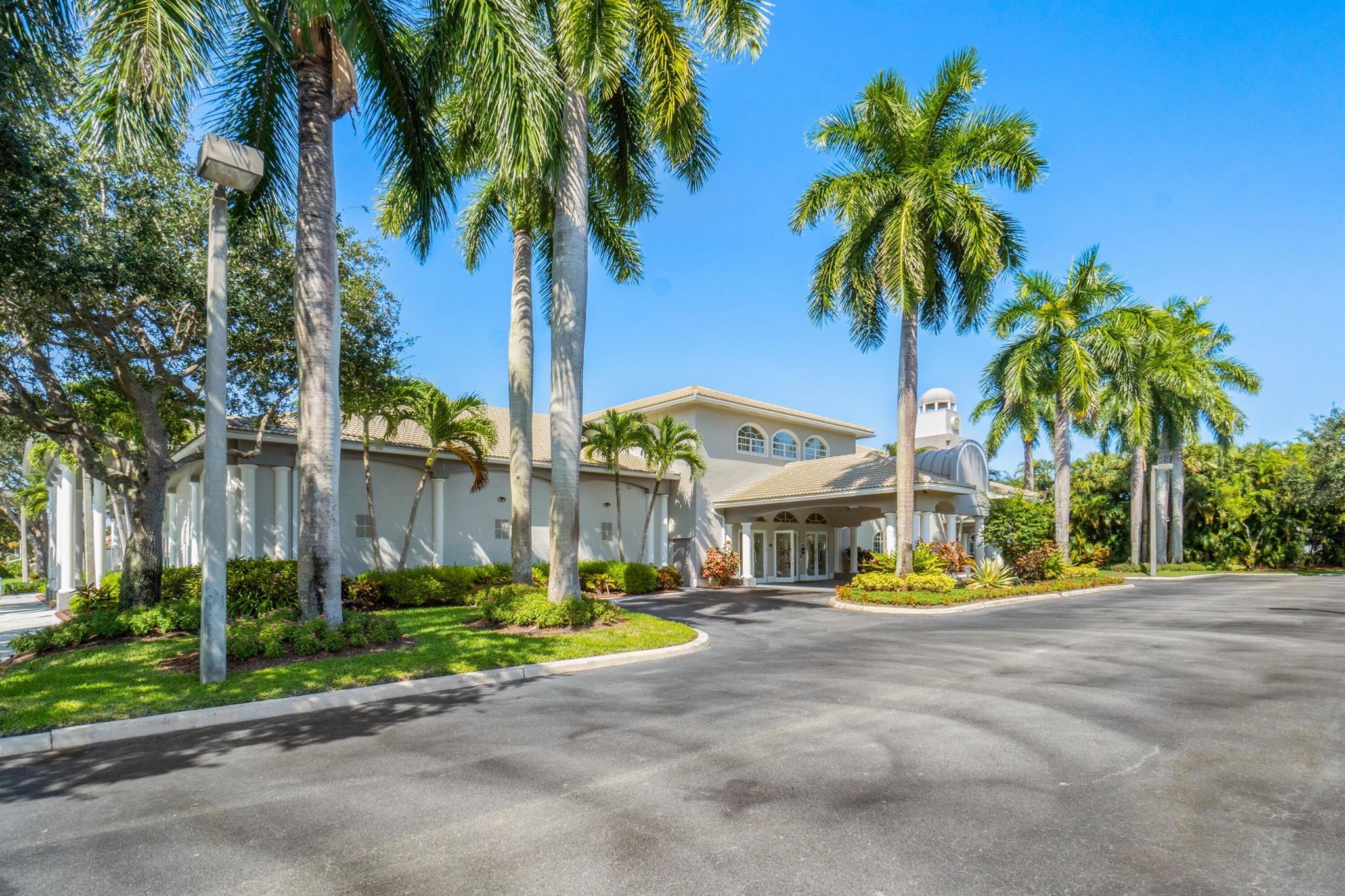 10745 Royal Caribbean Circle