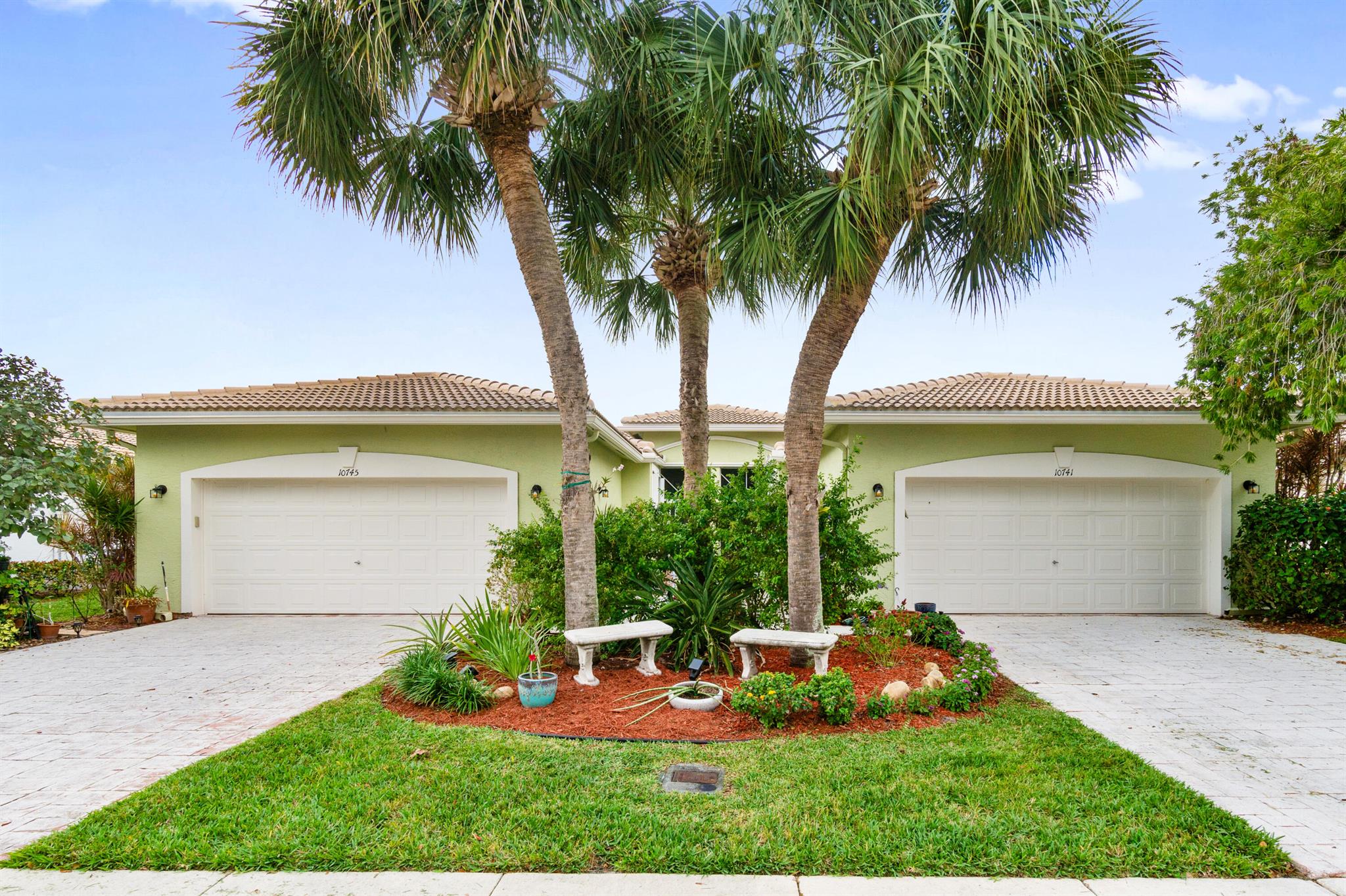 10745 Royal Caribbean Circle