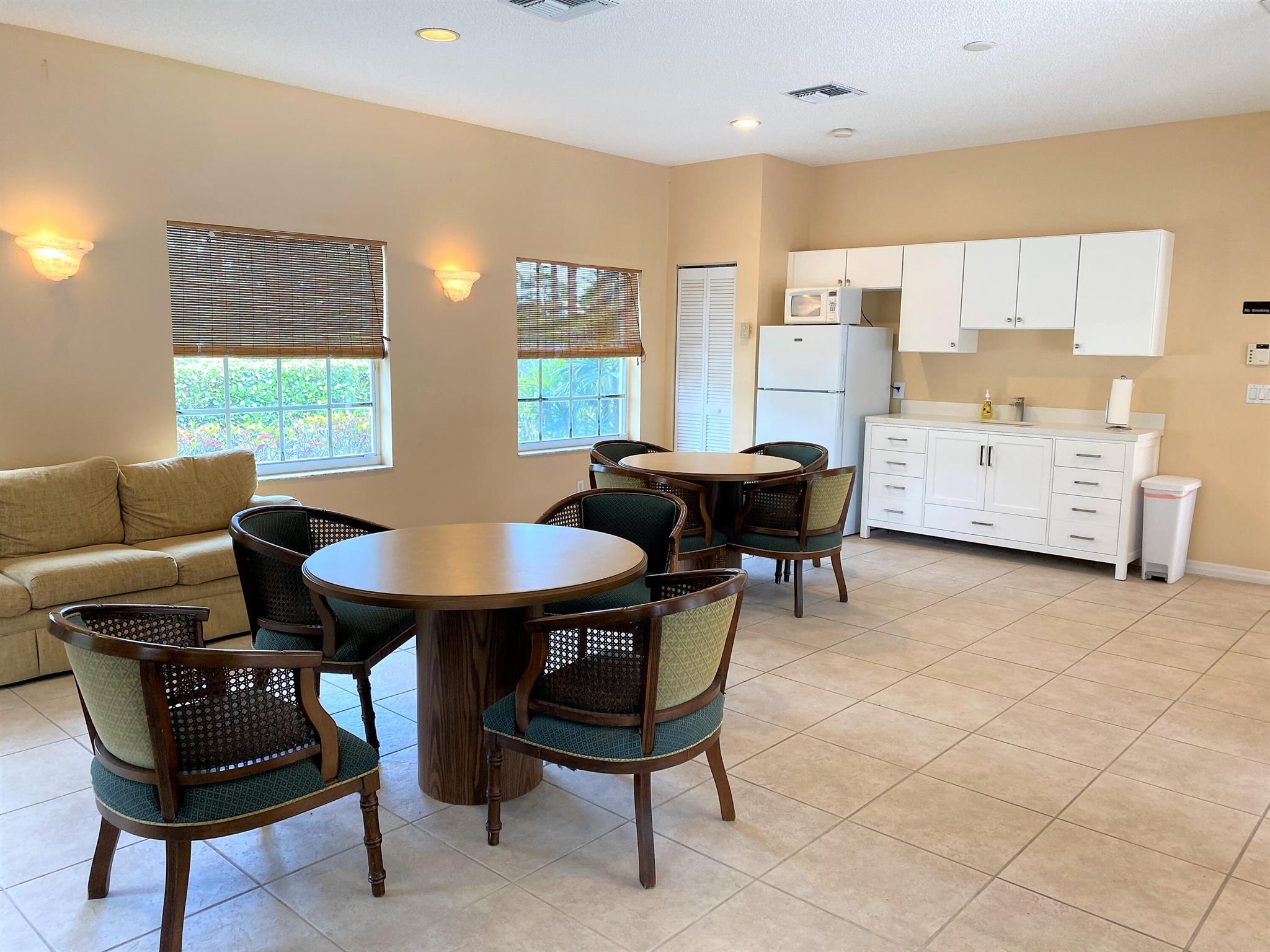 5033 S La Sedona Circle