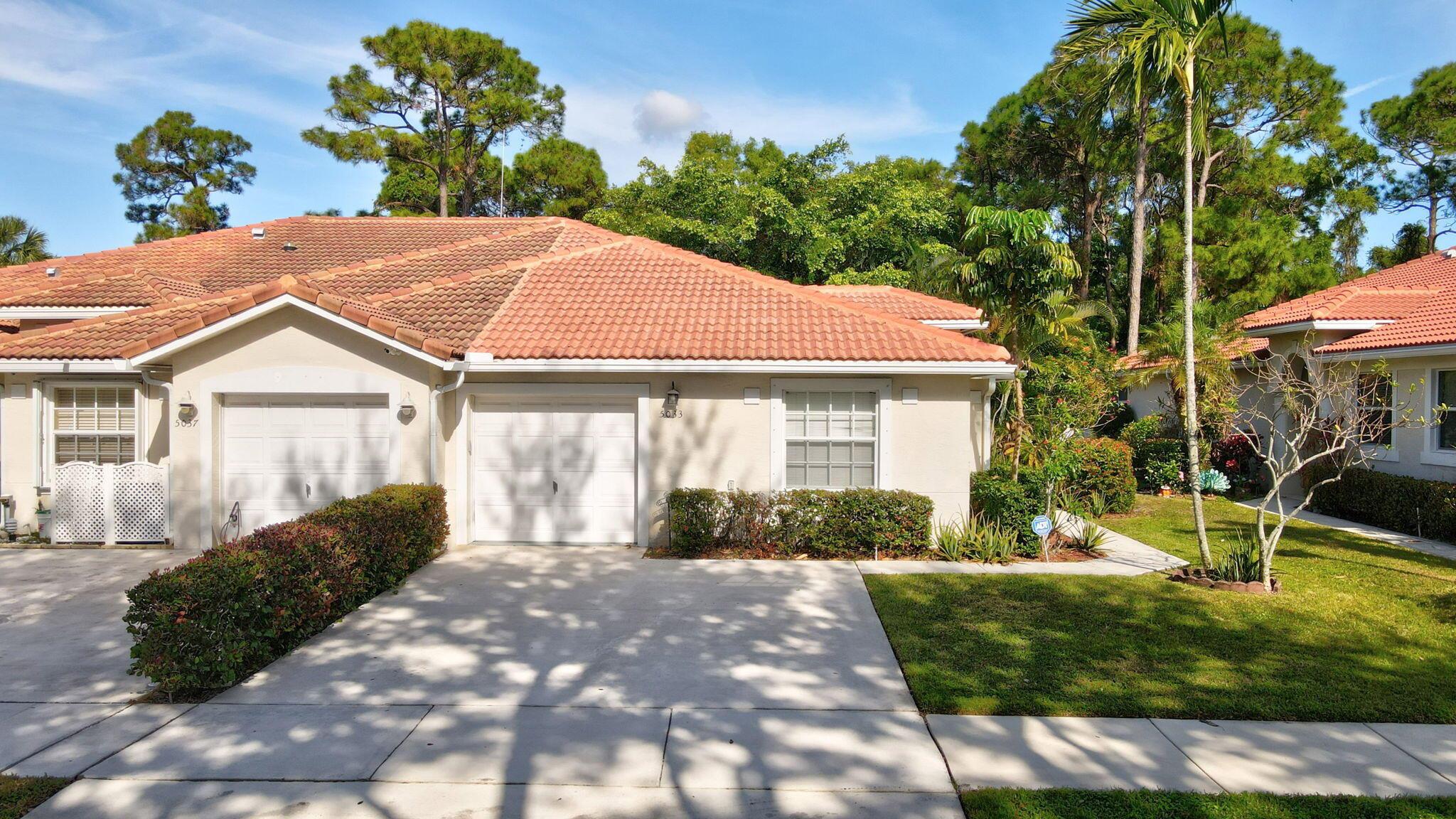 5033 S La Sedona Circle