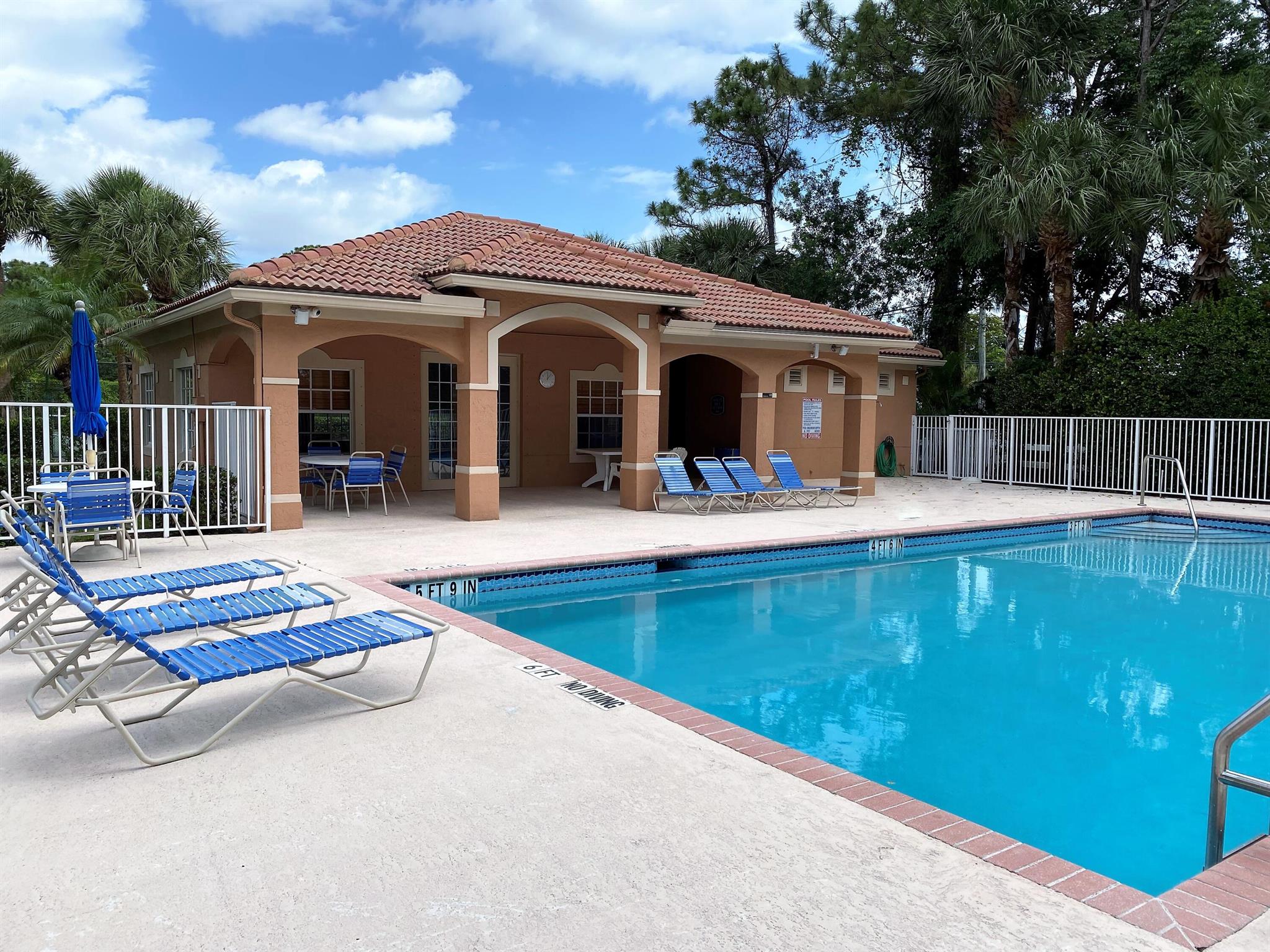 5033 S La Sedona Circle