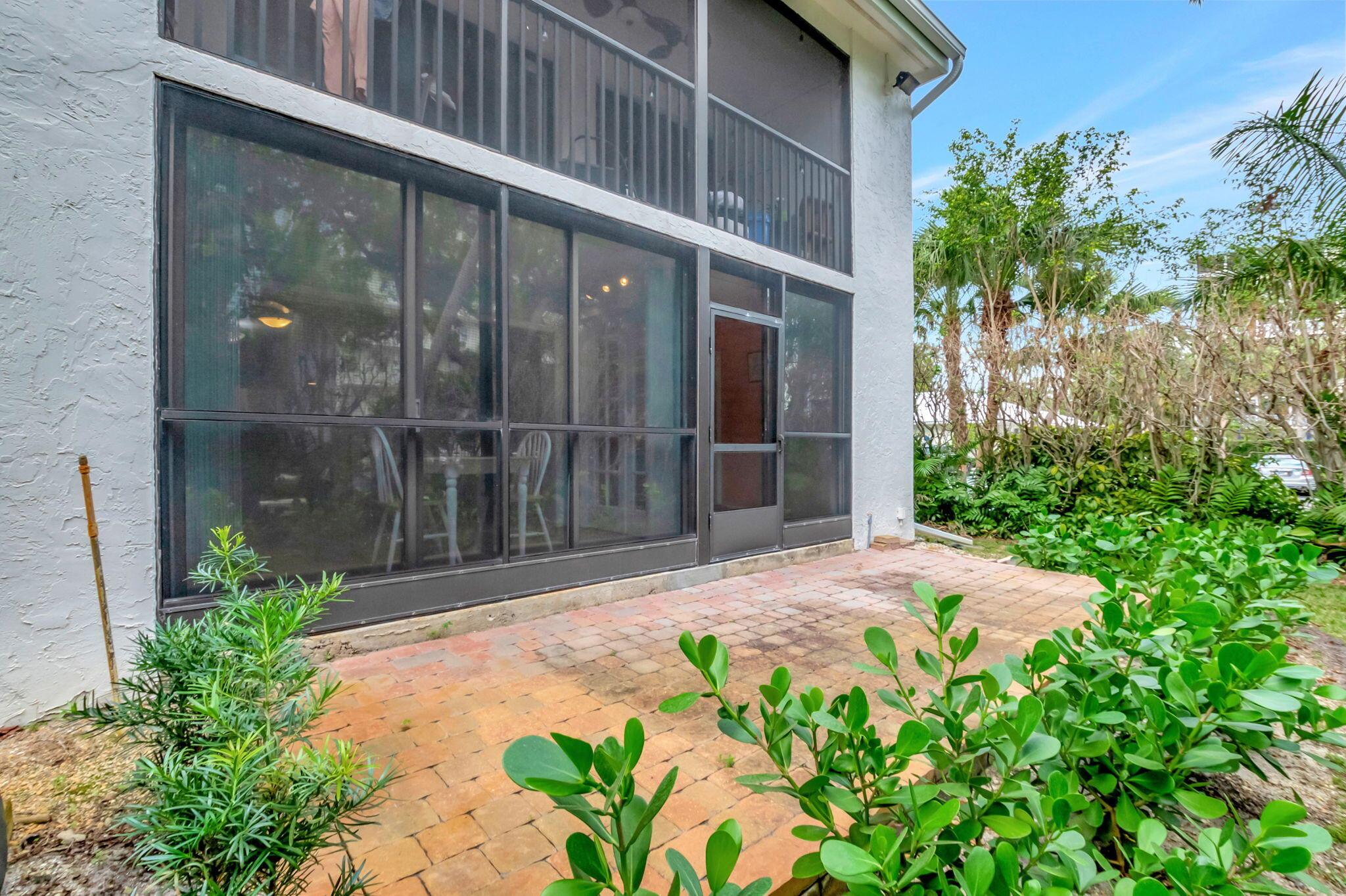 1405 S Federal Highway 117