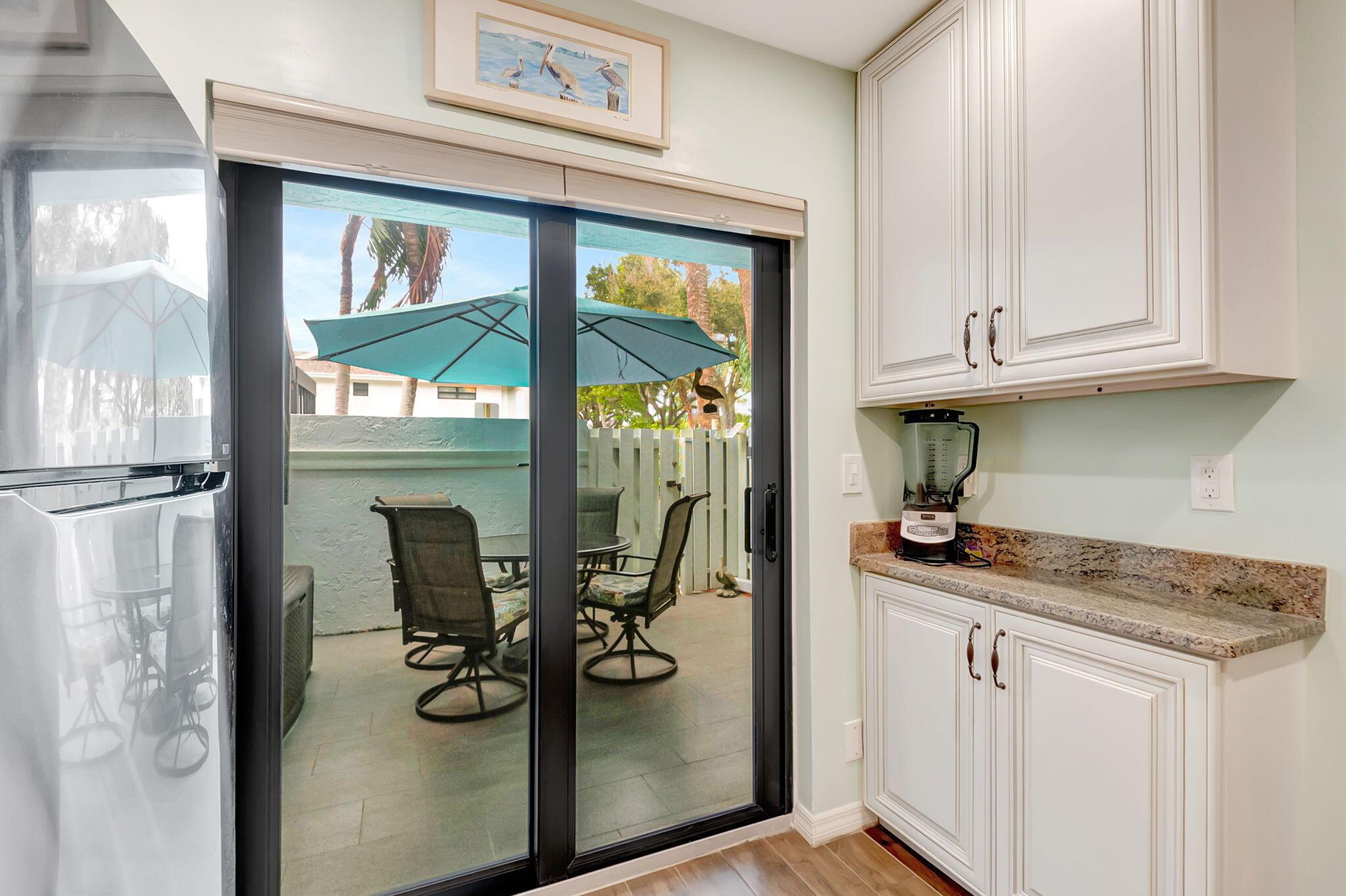 1405 S Federal Highway 117