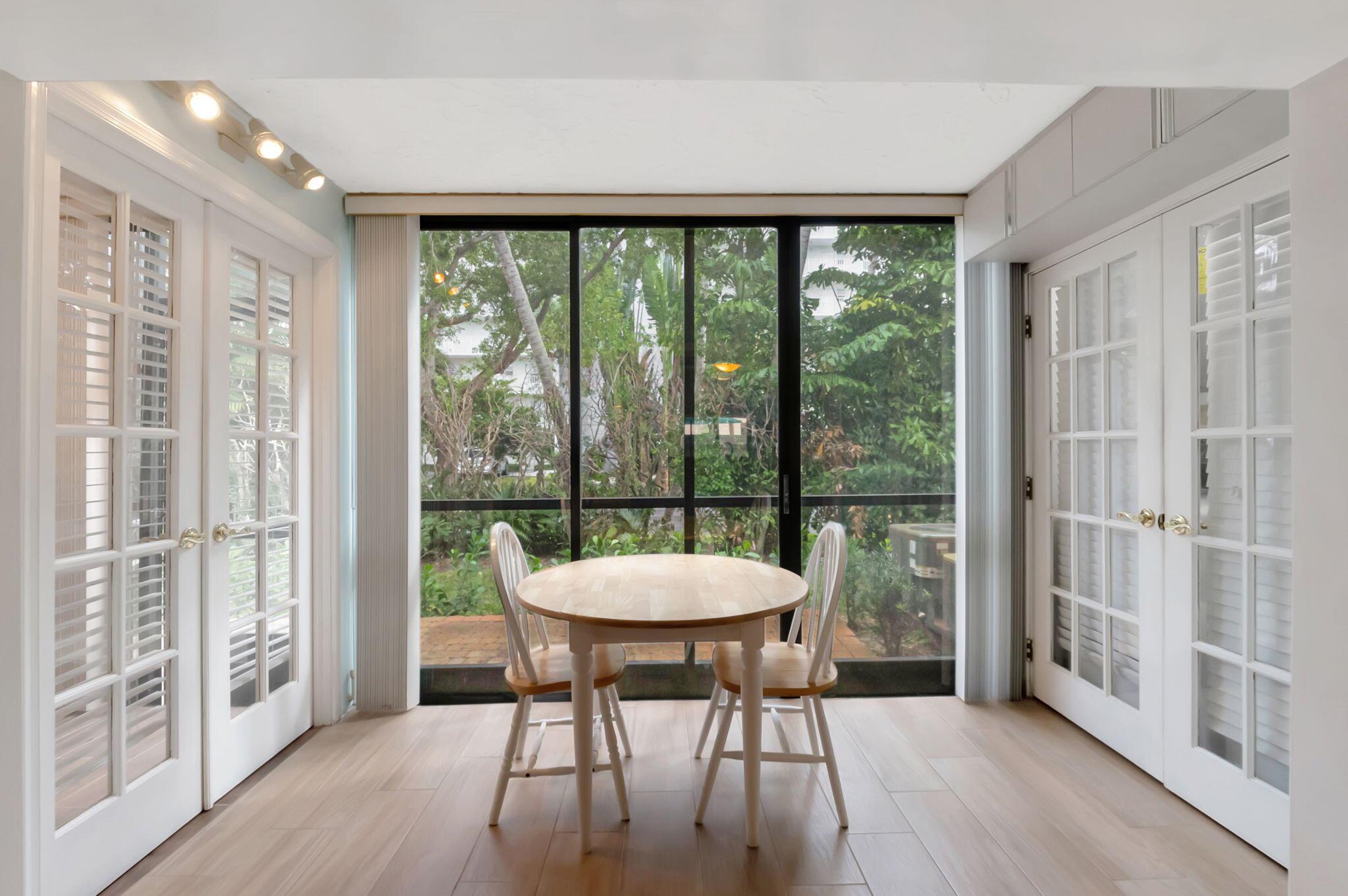 1405 S Federal Highway 117