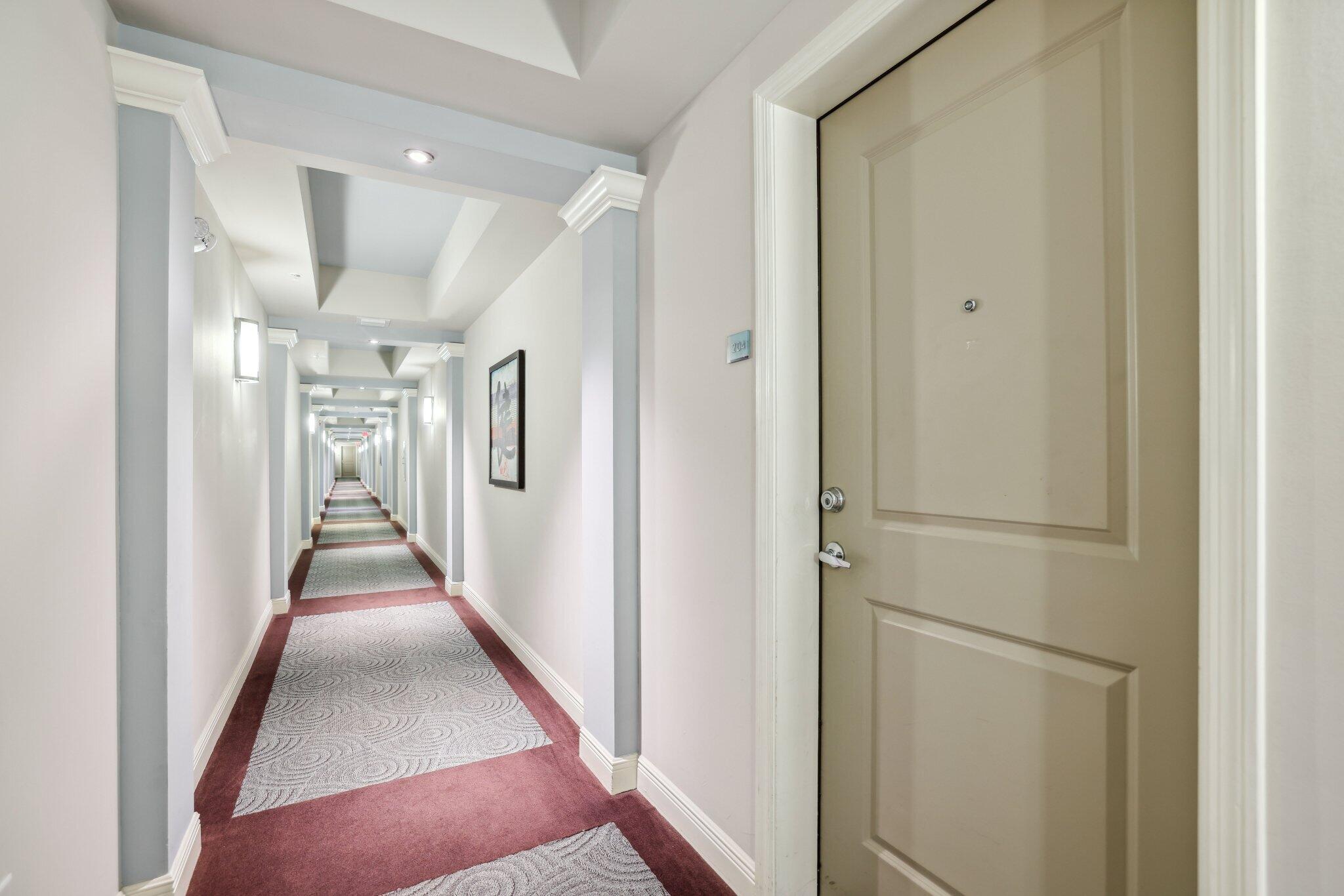 225 NE 1st Street 204