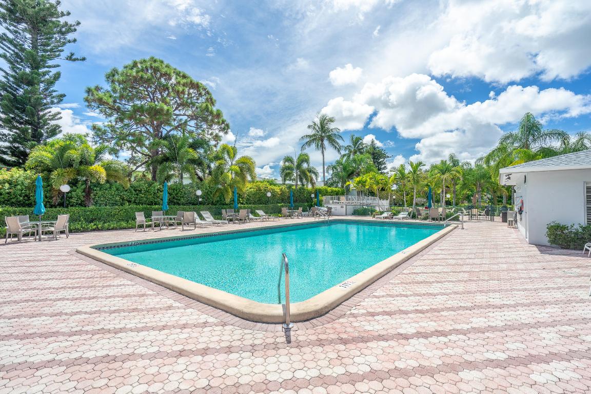 2340 SW 22nd 302 Avenue 302