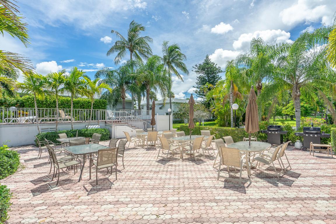 2340 SW 22nd 302 Avenue 302