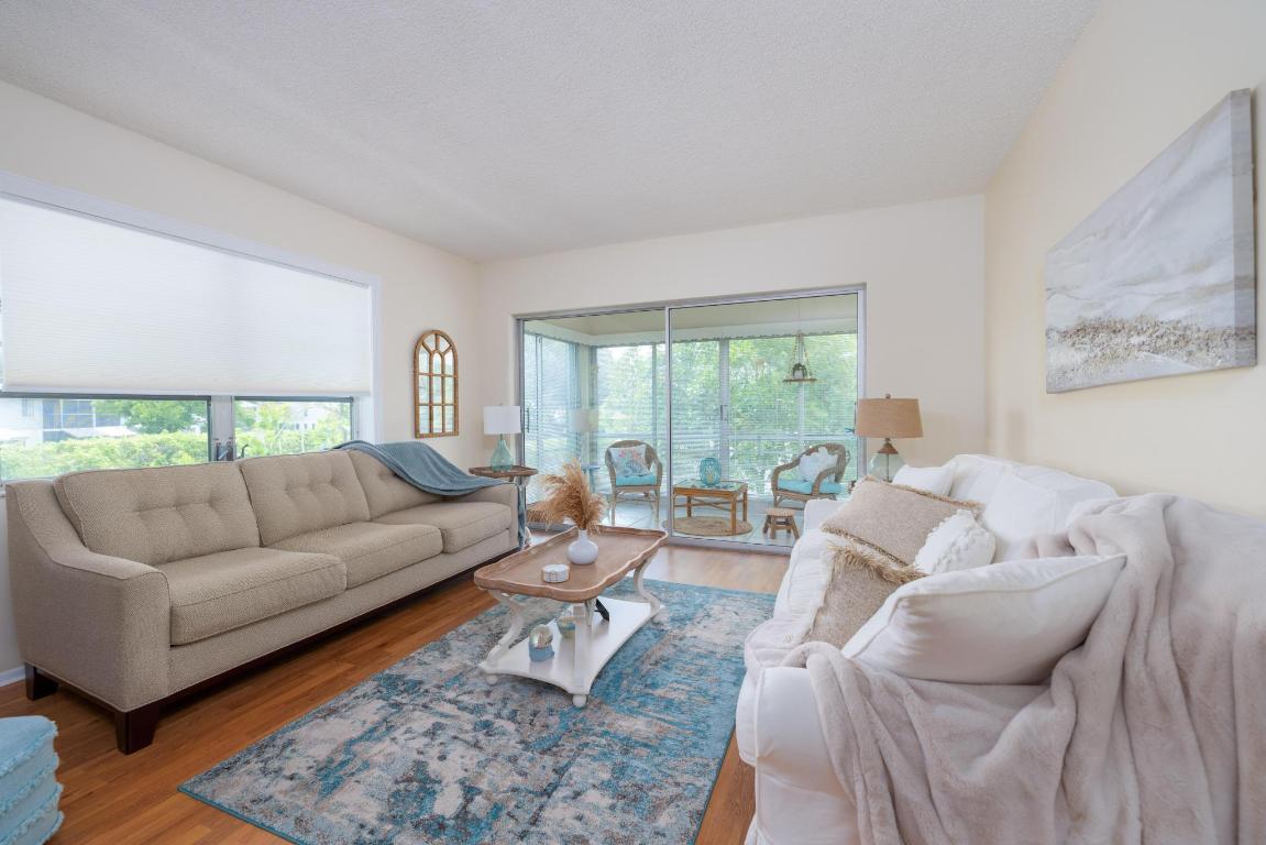 2340 SW 22nd 302 Avenue 302